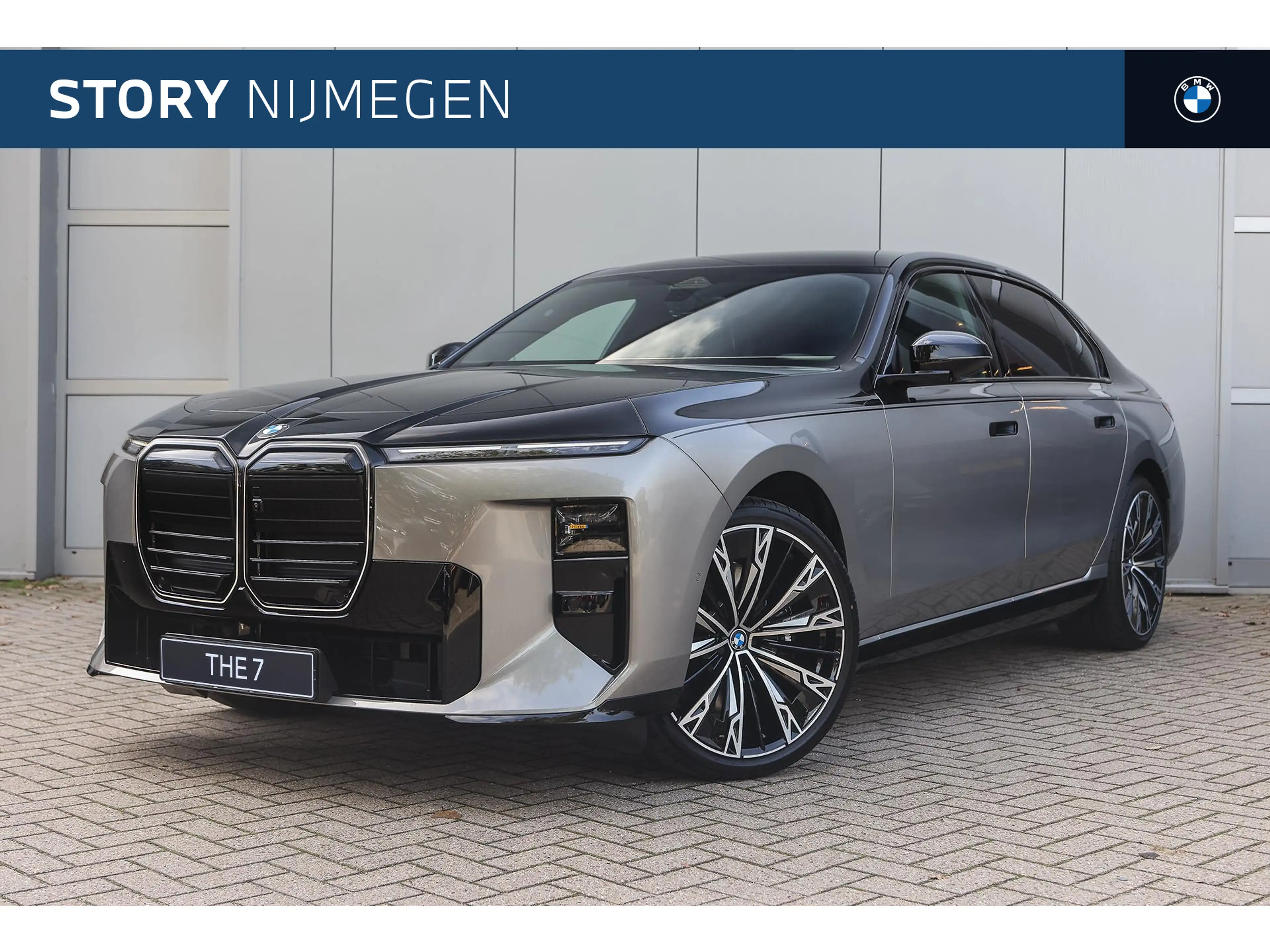 BMW i7 50 xDrive M Sport / Panoramadak Sky Lounge / Trekh