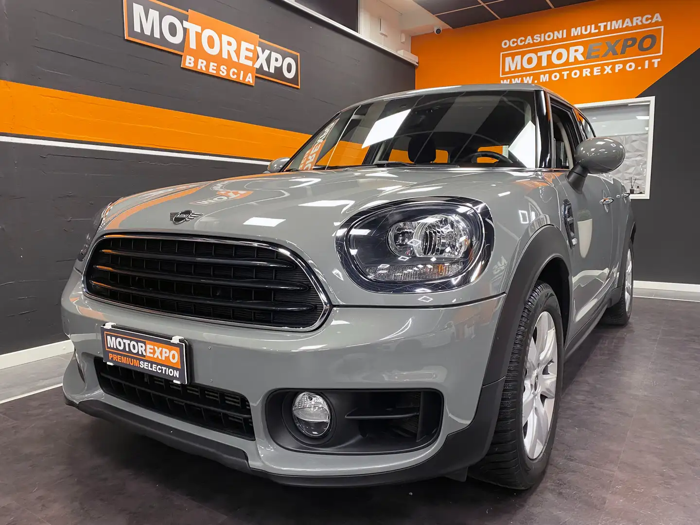 MINI One Countryman 1.5 102Cv My19 NEOPATENTATI  Navi-AppleCarPlay Gris - 1