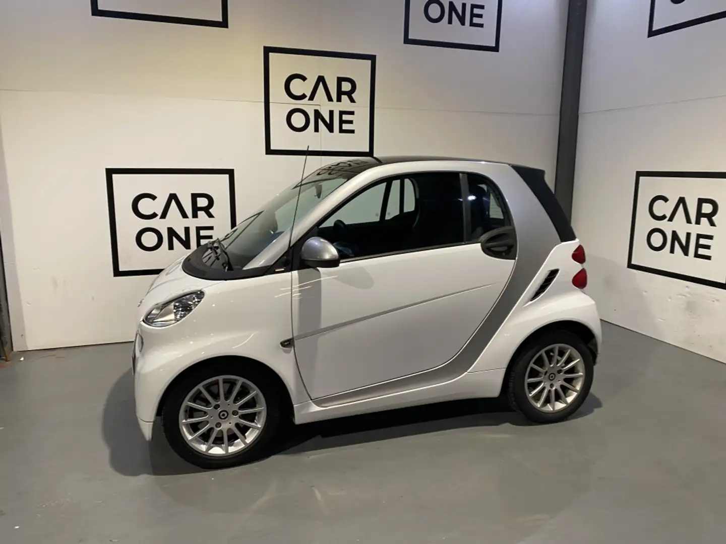 smart forTwo Cabrio 52 mhd Passion Aut. Blanco - 2