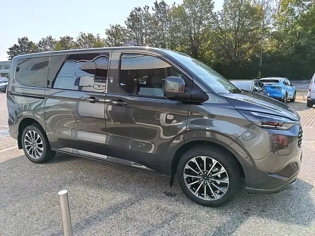 Ford Tourneo Custom Bus 2.5 PHEV 340 L1H1 FWD Titanium X Aut. Ansicht 8