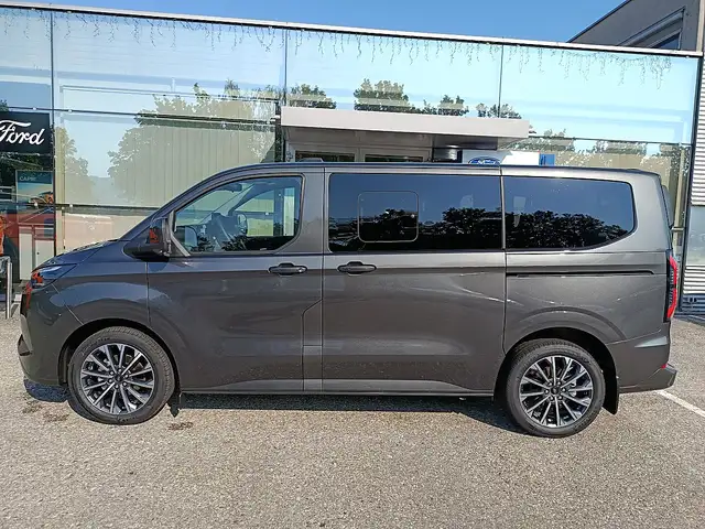 Ford Tourneo Custom Bus 2.5 PHEV 340 L1H1 FWD Titanium X Aut. Ansicht 4