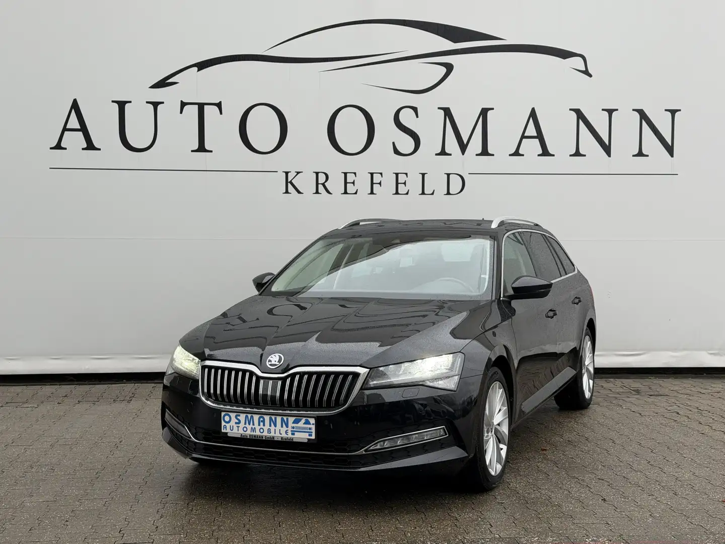 Skoda Superb Combi 2.0 TDI 4x4 DSG Style |Standheizung Schwarz - 1