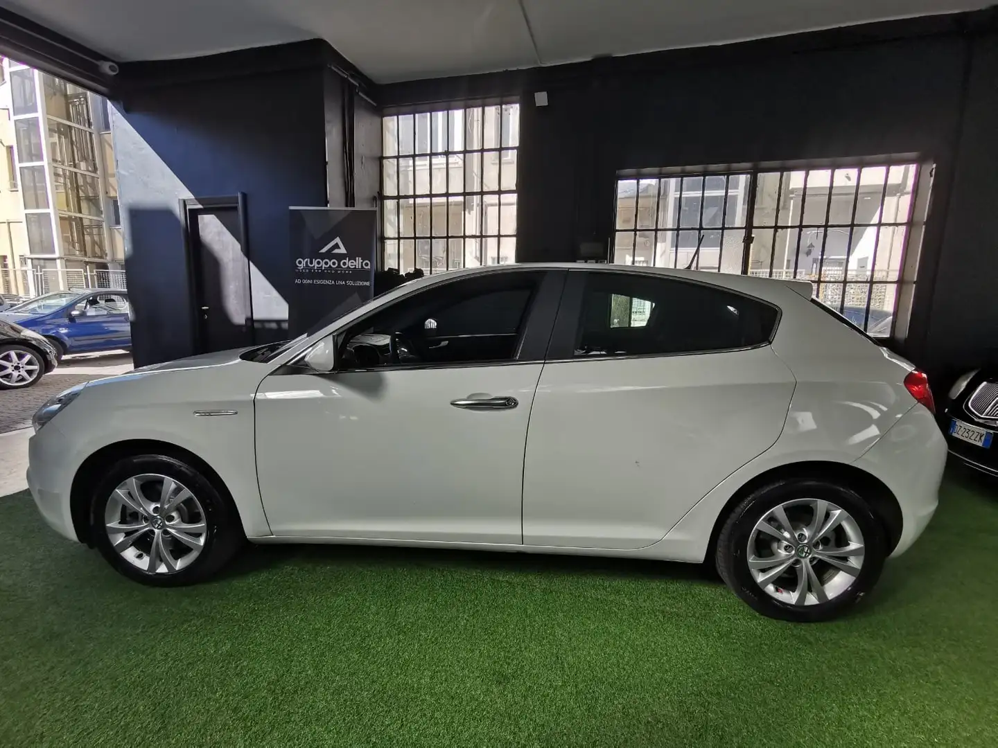 Alfa Romeo Giulietta Giulietta III 2.0 jtdm Exclusive 140cv EURO 5B Blanc - 2