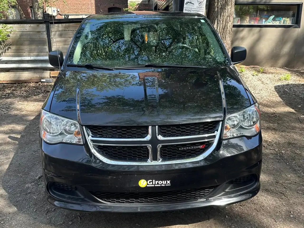Dodge Grand Caravan снимка Dodge Grand Caravan