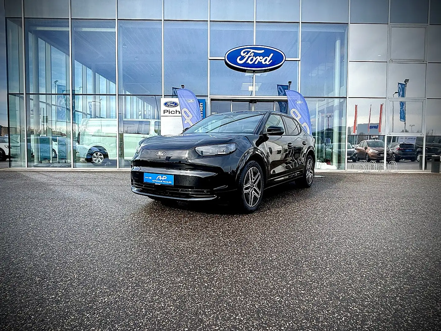 Ford Capri Elektro Extended Range Premium Schwarz - 2