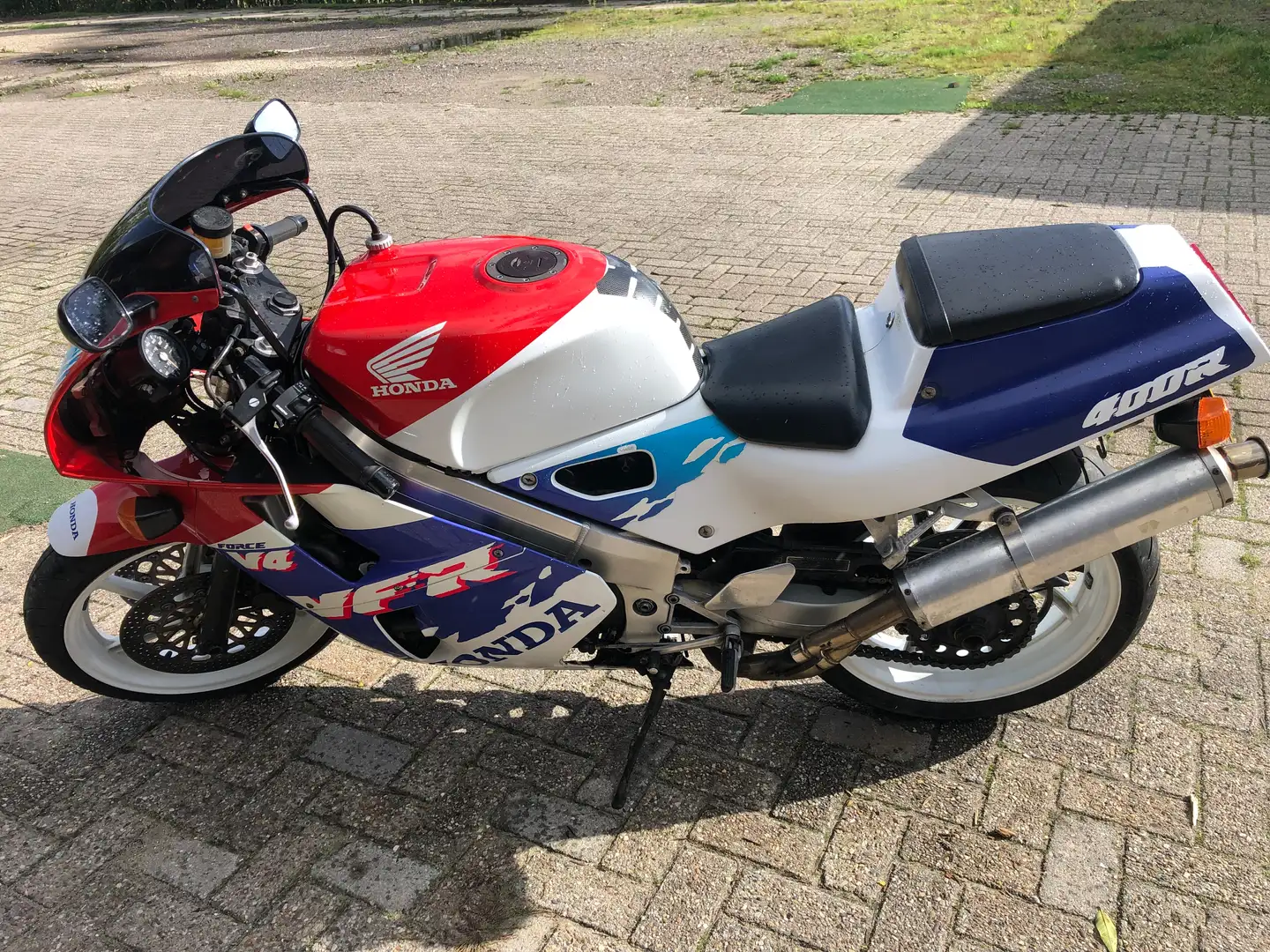 Honda VFR 400 R NC 30 mooie motor, altijd binnen gestaan Wit - 2