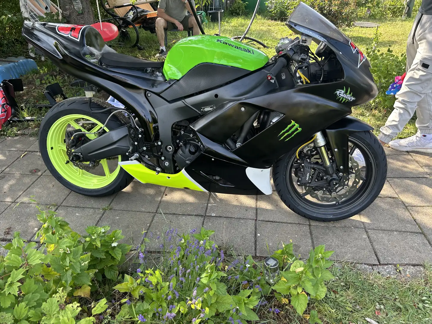 Kawasaki Ninja ZX-6R - 1