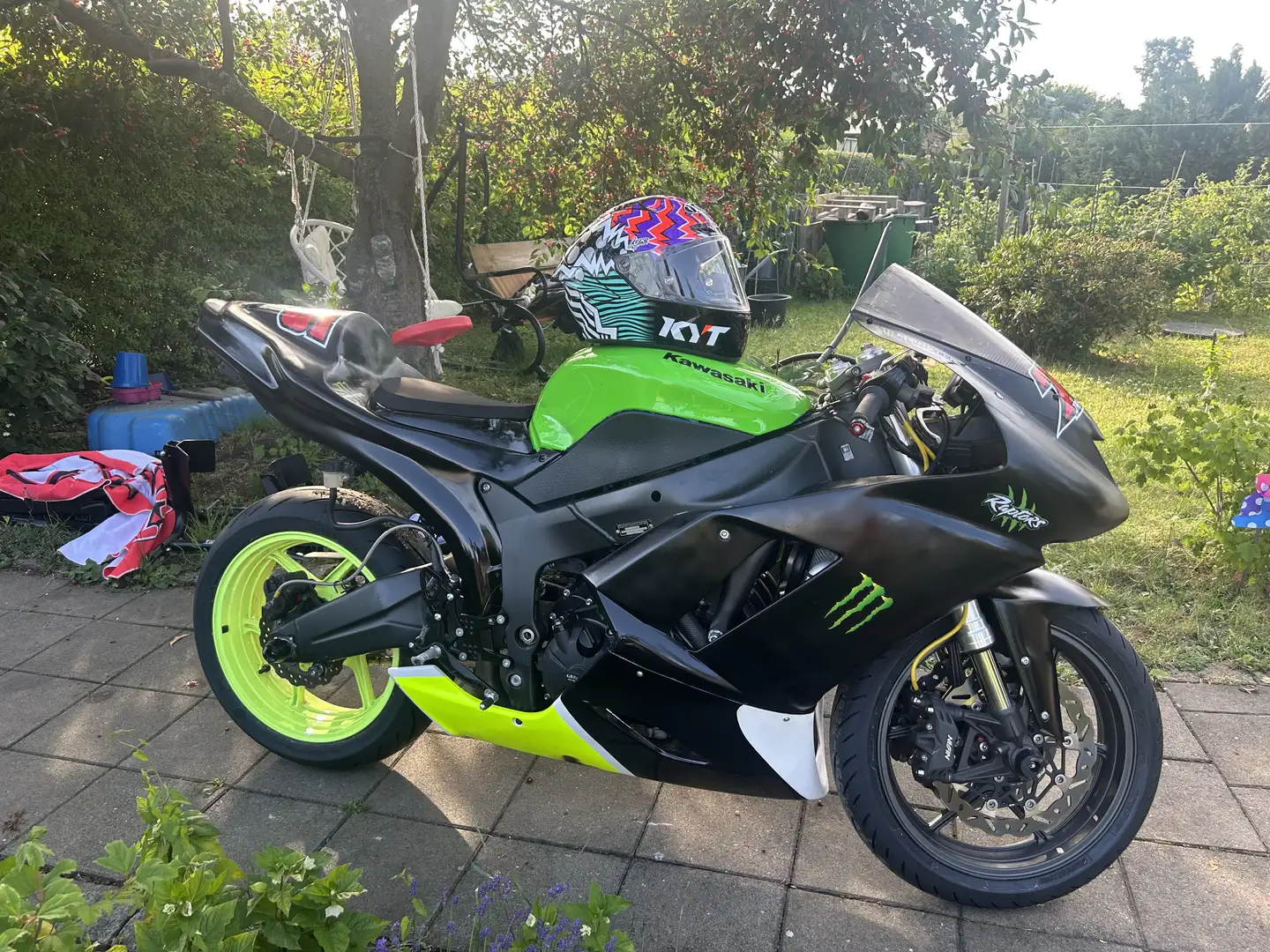 Kawasaki Ninja ZX-6R - 2
