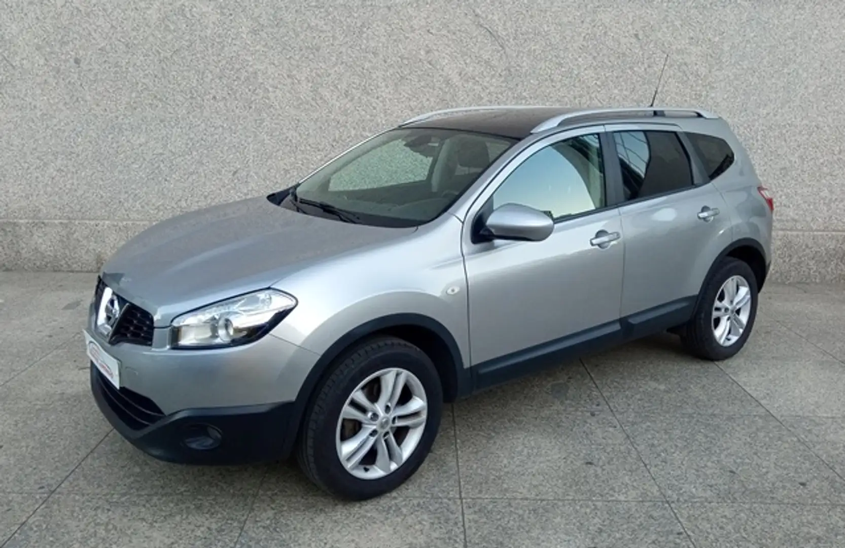 Nissan Qashqai Q+2 1.5dCi Tekna Sport 4x2 17´´ Plateado - 1