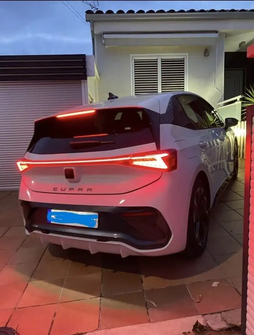 CUPRA Born 150kW 59kwh Advanced Plus - 2