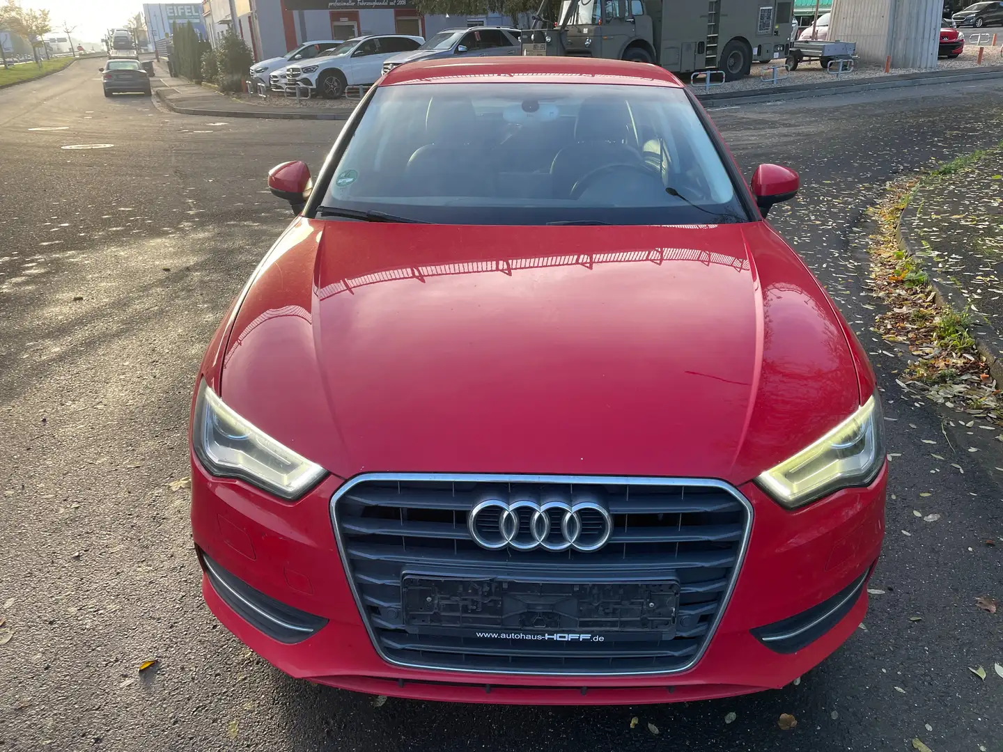 Audi A3 1.4 TFSI Sportback ambiente *NAVI*PDC*XENON Rouge - 2