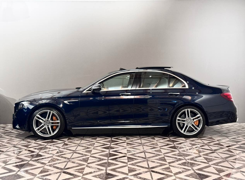 Mercedes-Benz E 63 AMG E 63 S AMG 4Matic+ Sonderausstattung — photo 3