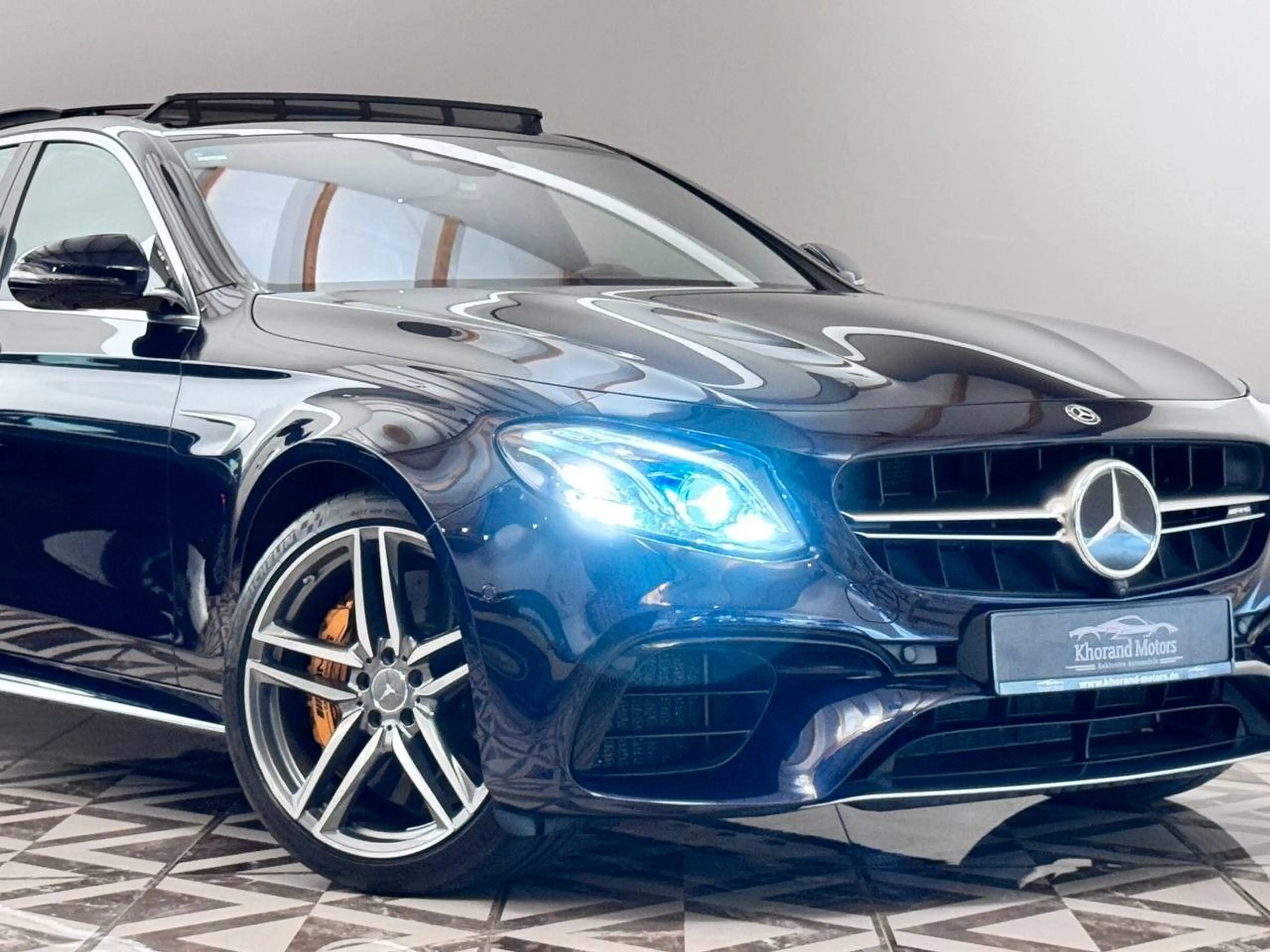 Mercedes-Benz E 63 AMG E 63 S AMG 4Matic+ Sonderausstattung — photo 5