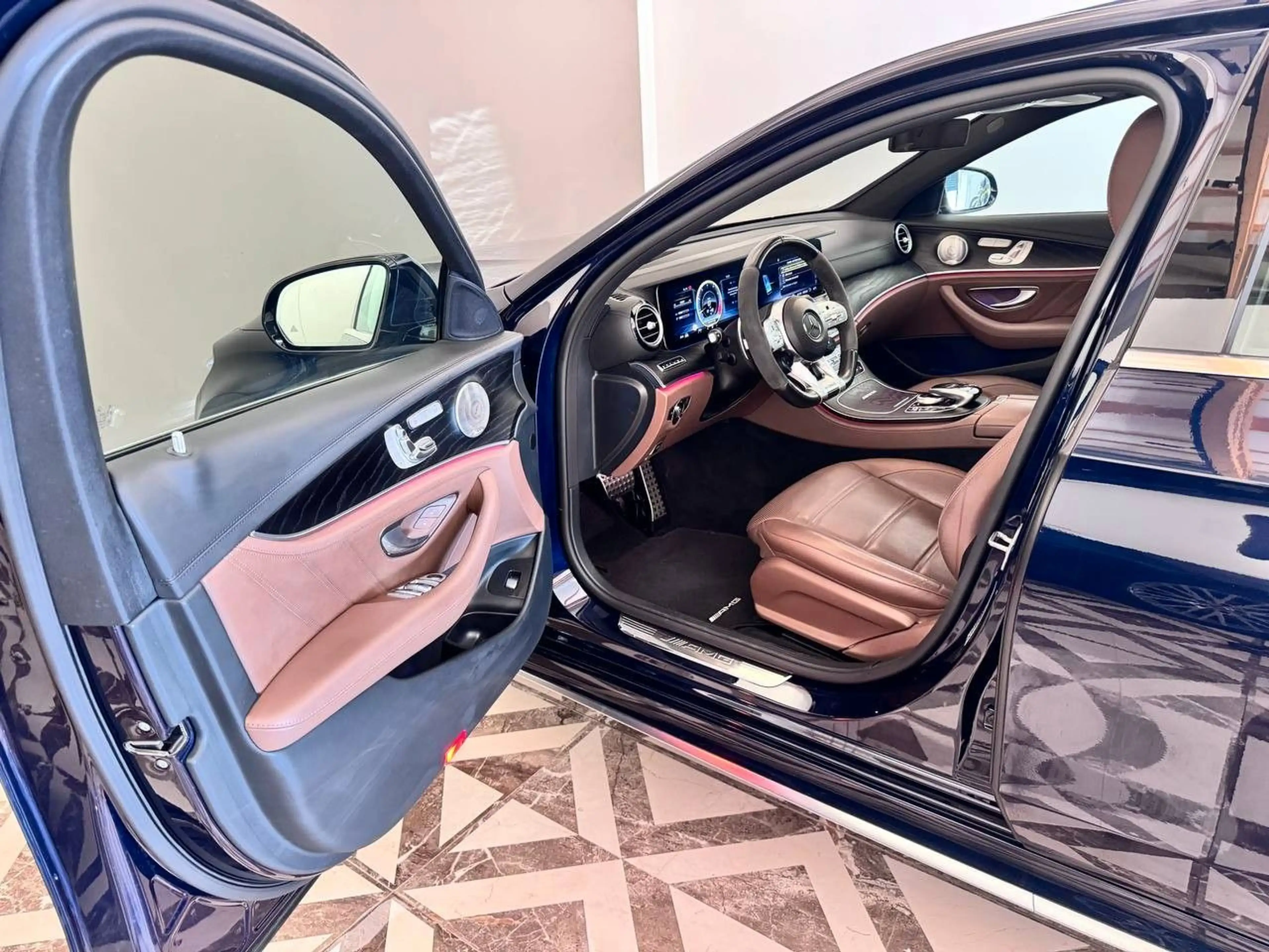 Mercedes-Benz E 63 AMG E 63 S AMG 4Matic+ Sonderausstattung — photo 7