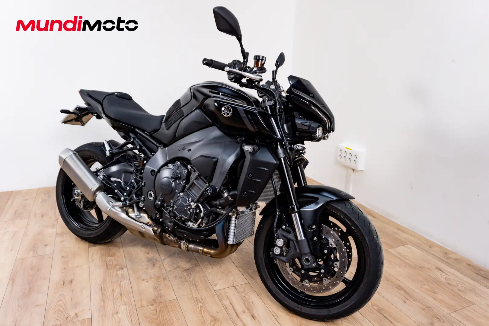 Yamaha MT-10 - 2
