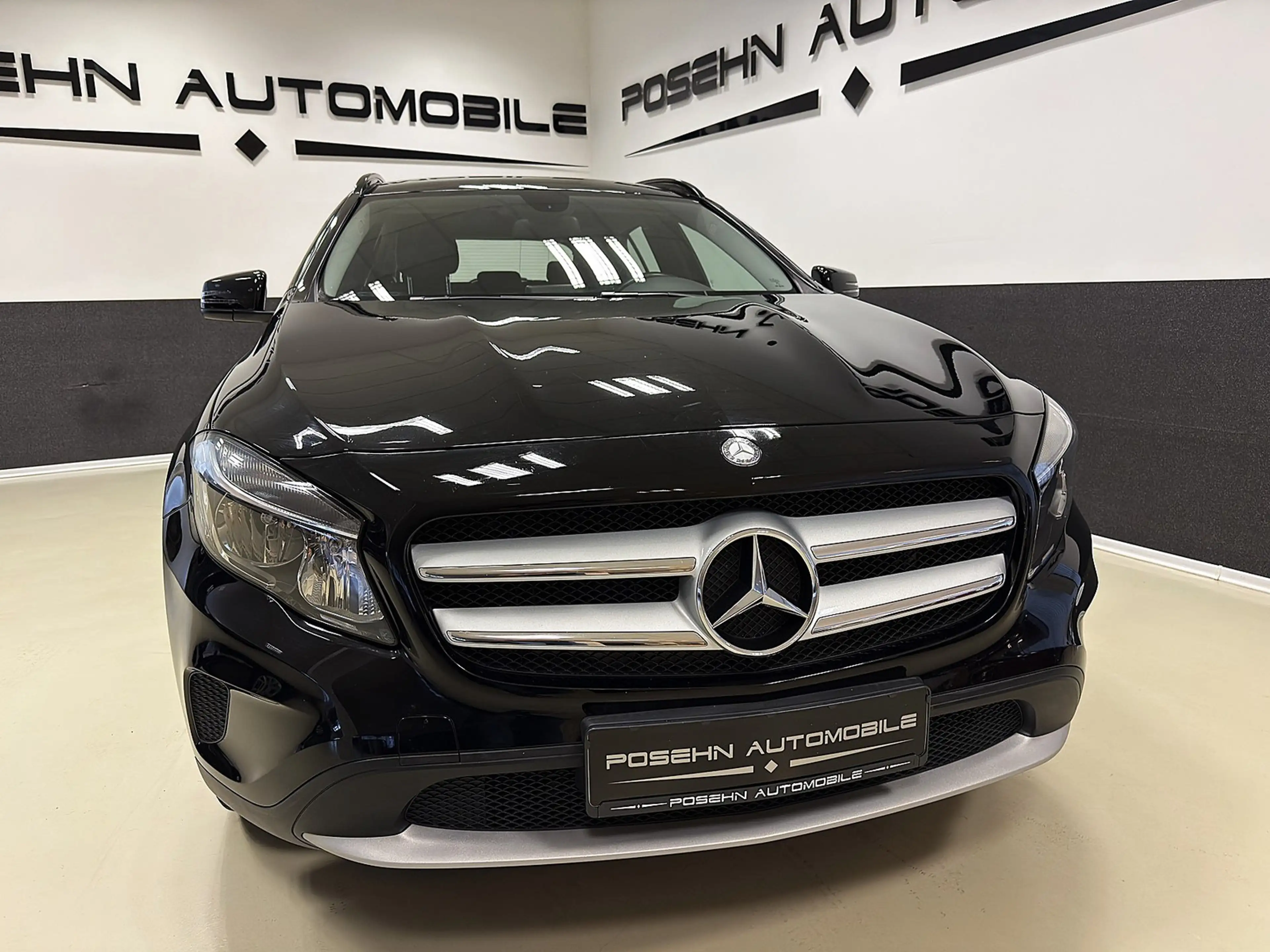 Mercedes-Benz GLA 180 DCT Style Navi Kamera — photo 2