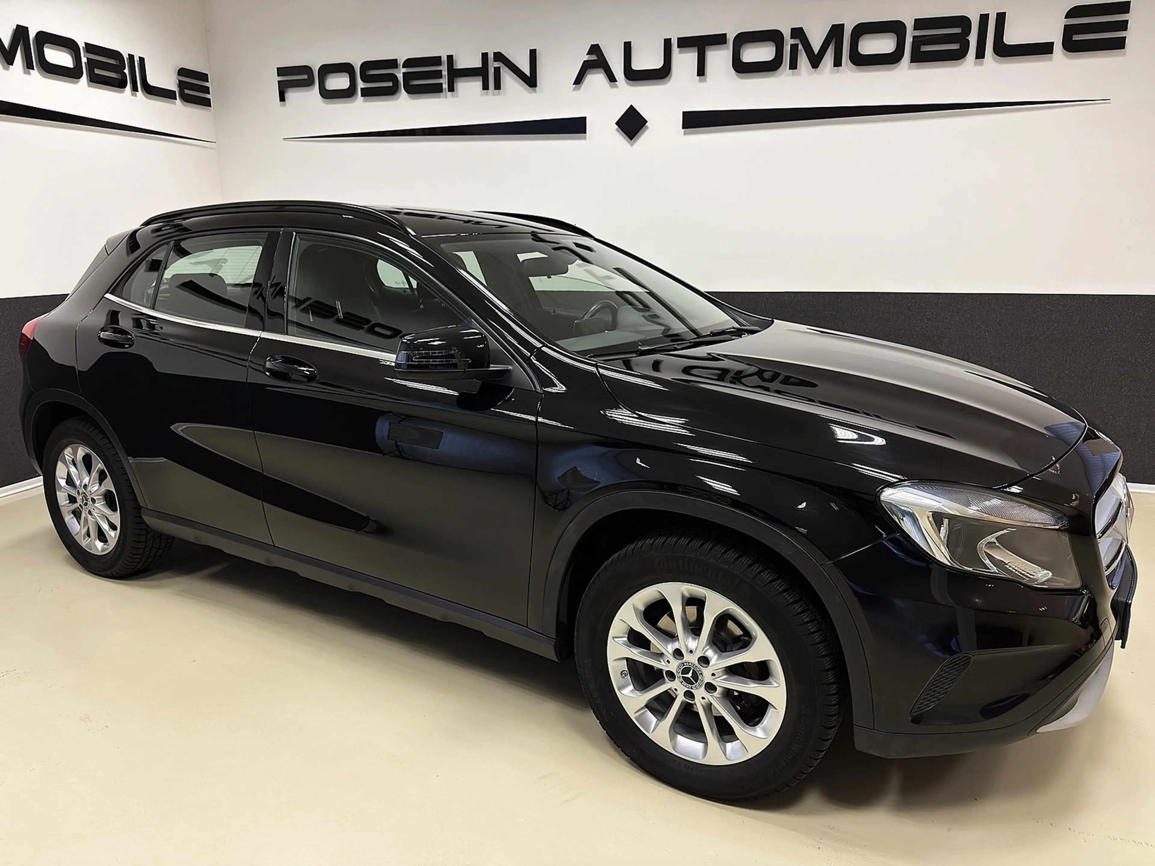 Mercedes-Benz GLA 180 DCT Style Navi Kamera