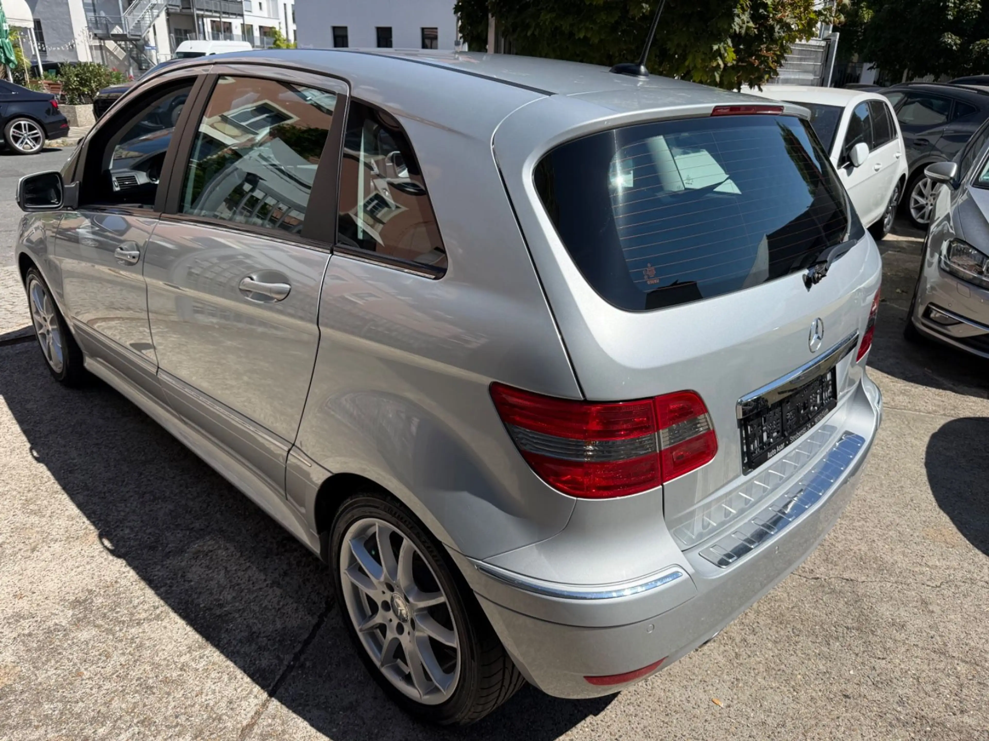 Mercedes-Benz B 200 SPORT 2.Hd.AUTOM./AHK/PARKASSISTENT — photo 8