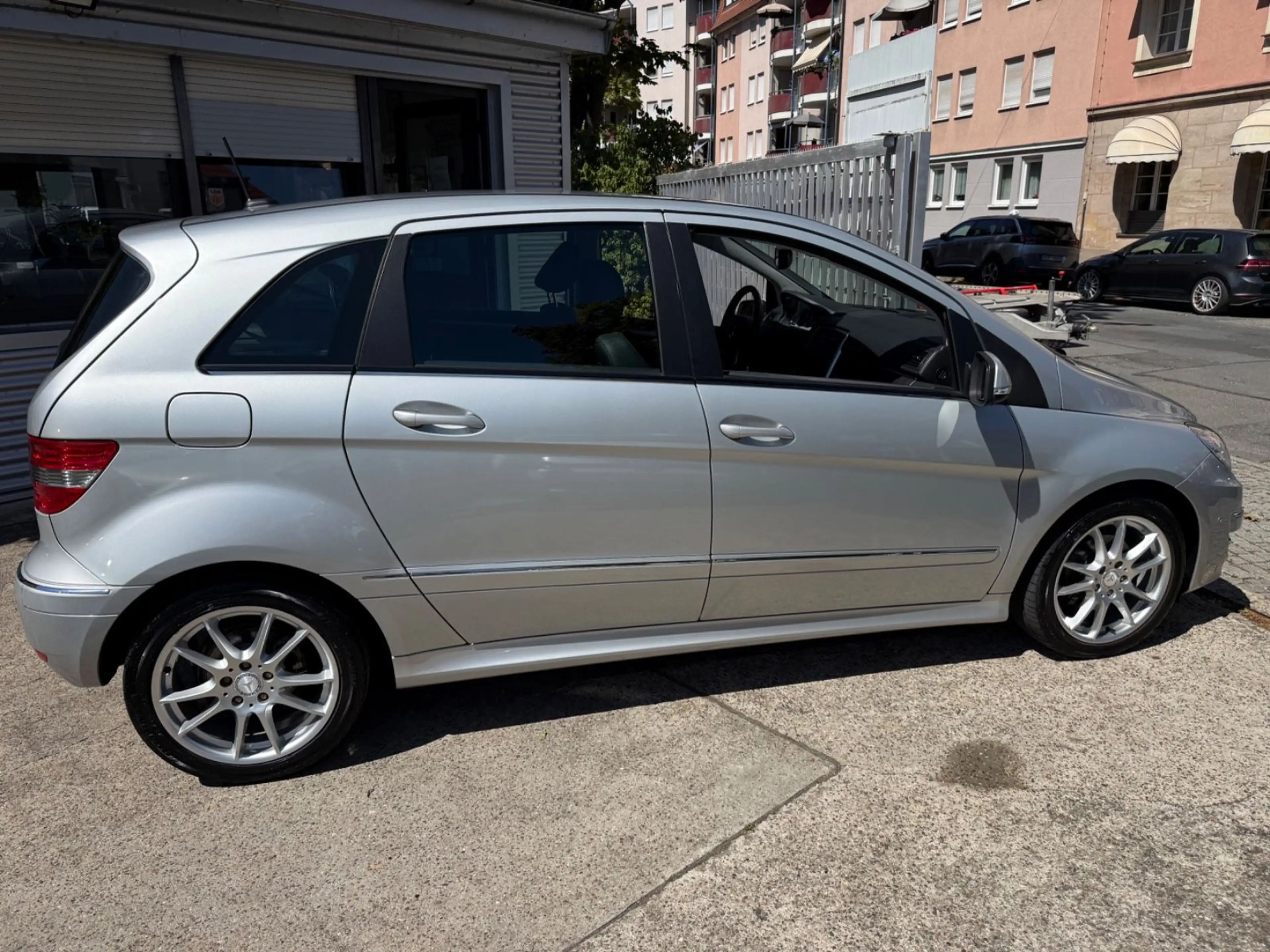 Mercedes-Benz B 200 SPORT 2.Hd.AUTOM./AHK/PARKASSISTENT — photo 3