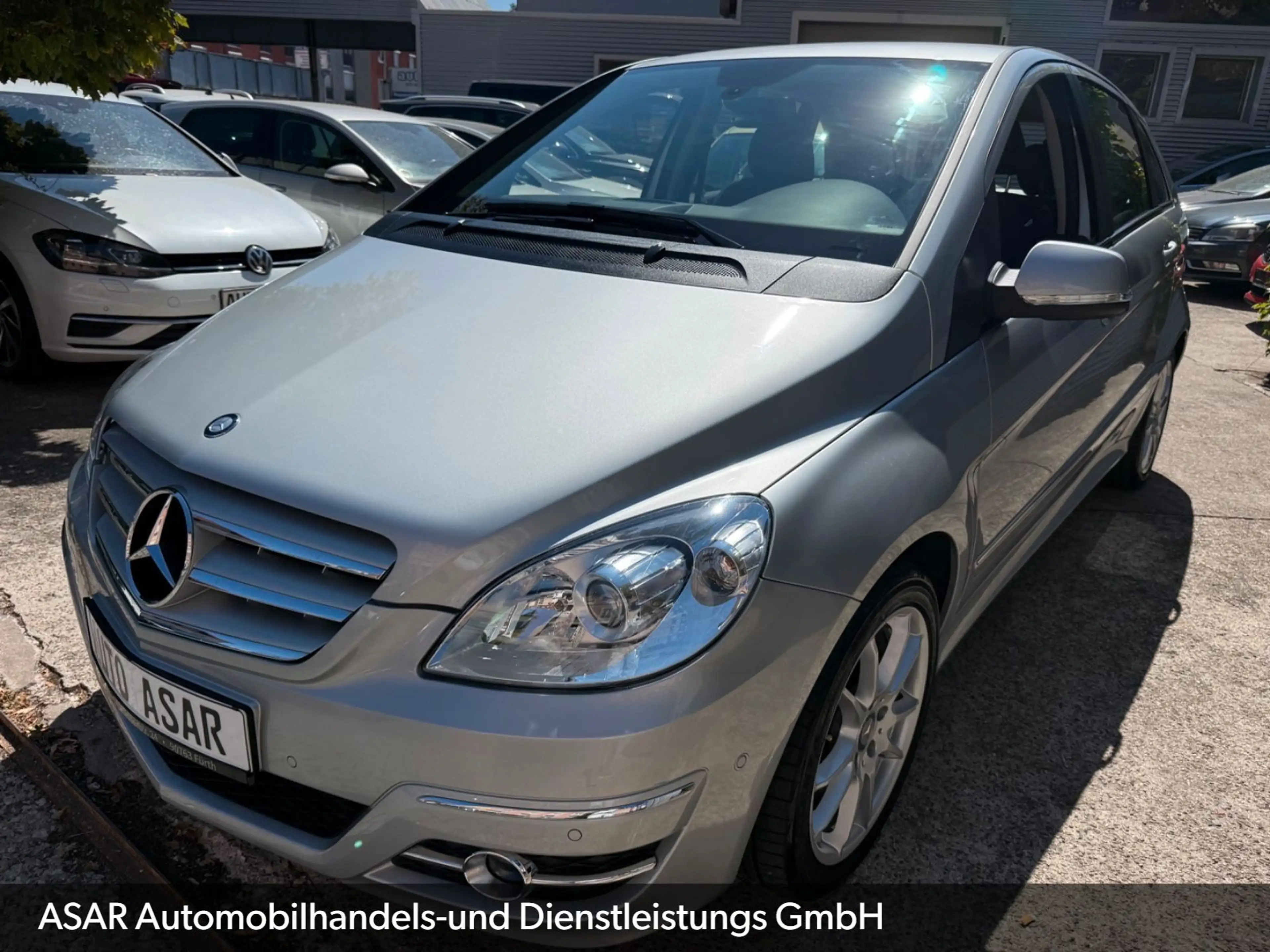 Mercedes-Benz B 200 SPORT 2.Hd.AUTOM./AHK/PARKASSISTENT