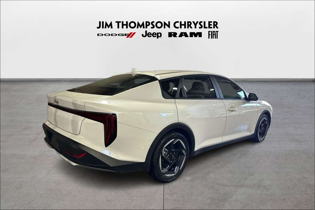 2025 Kia K4 EX  | 2L 4cyl Dual Screen Carplay BackUp Cam — снимка 1