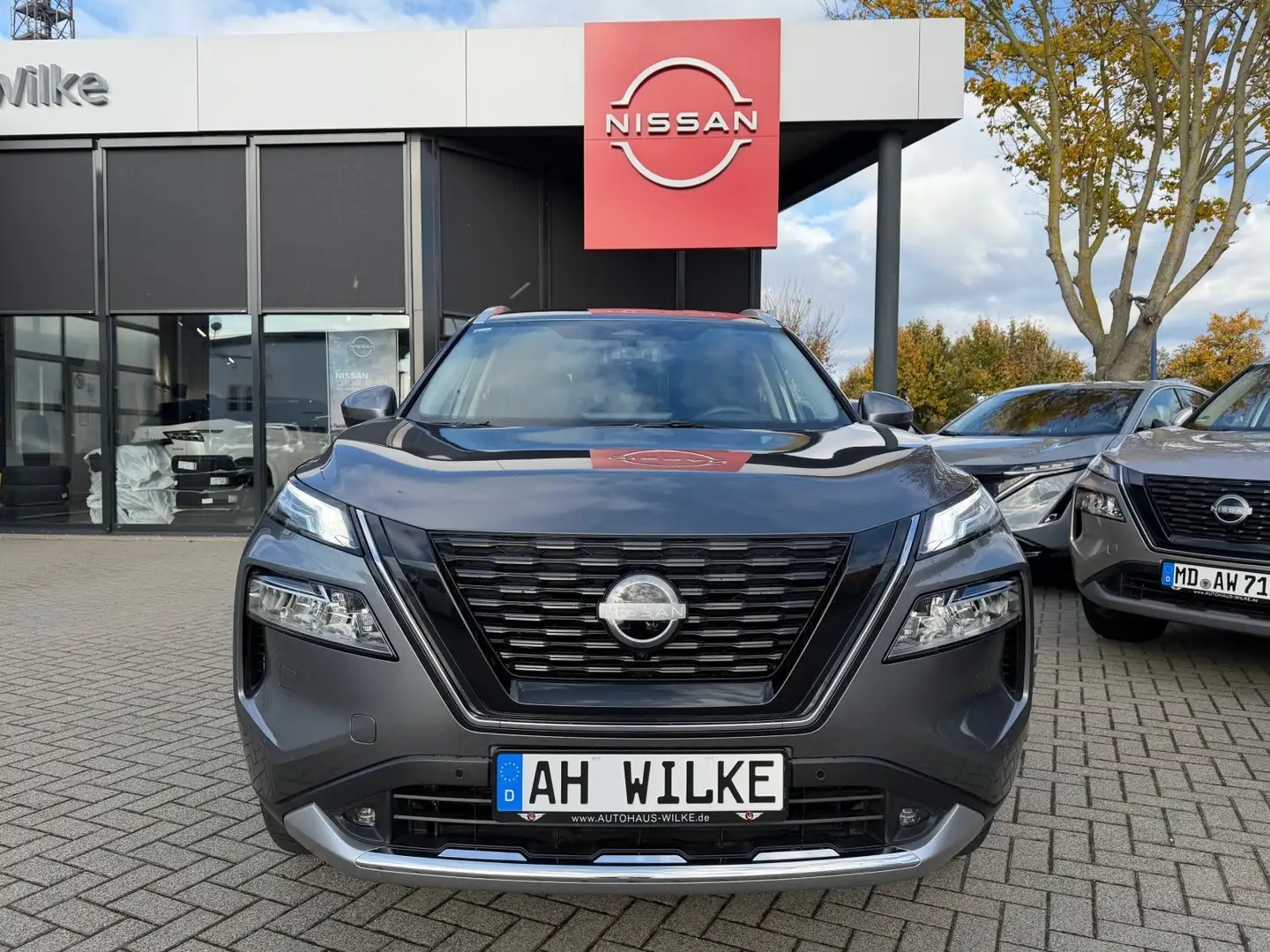 Nissan X-Trail 1.5 VC-T e-Power Tekna e-4ORCE/NAVI/360/PRO PILOT Grau - 2