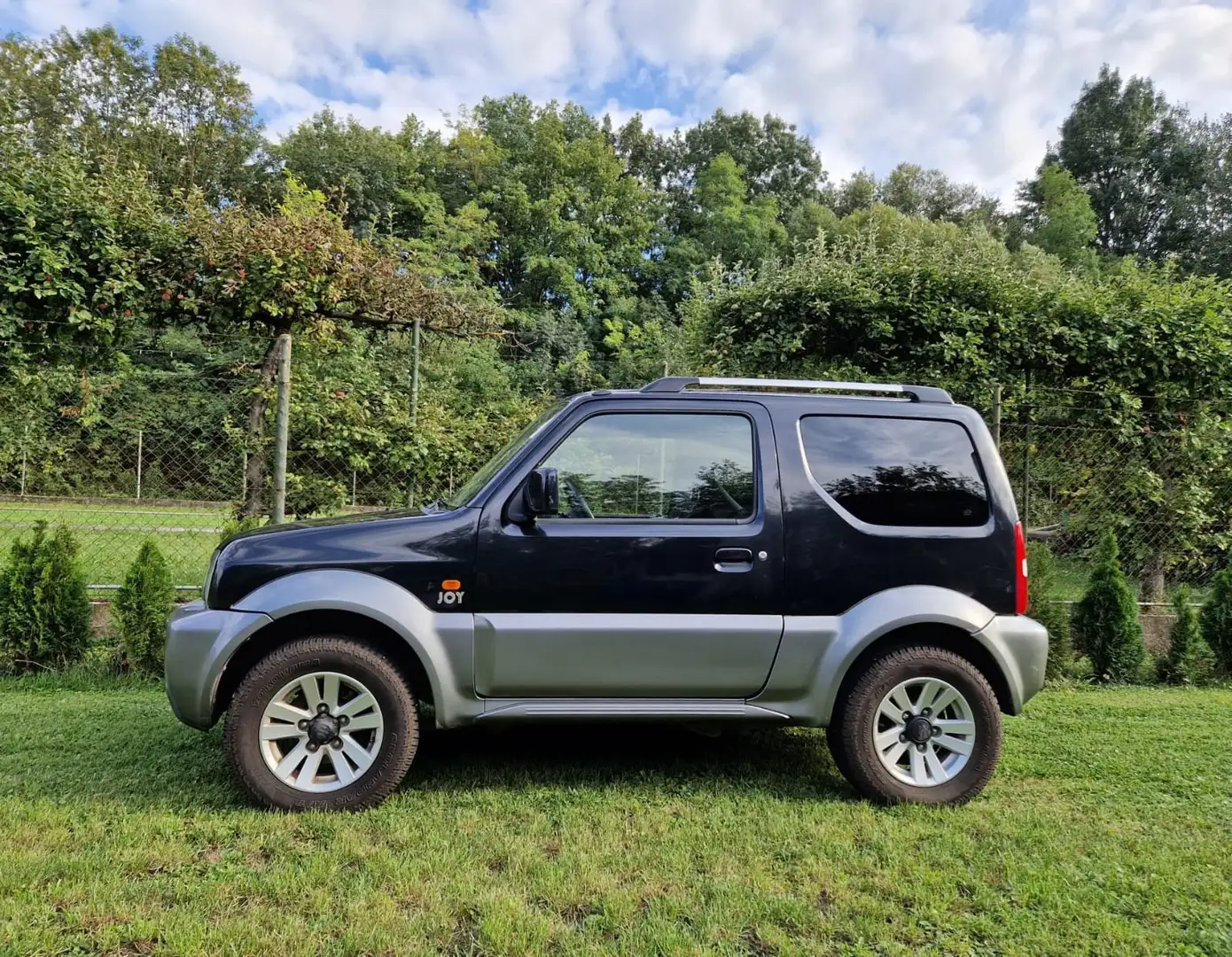Suzuki Jimny 1.3 Joy Schwarz - 1