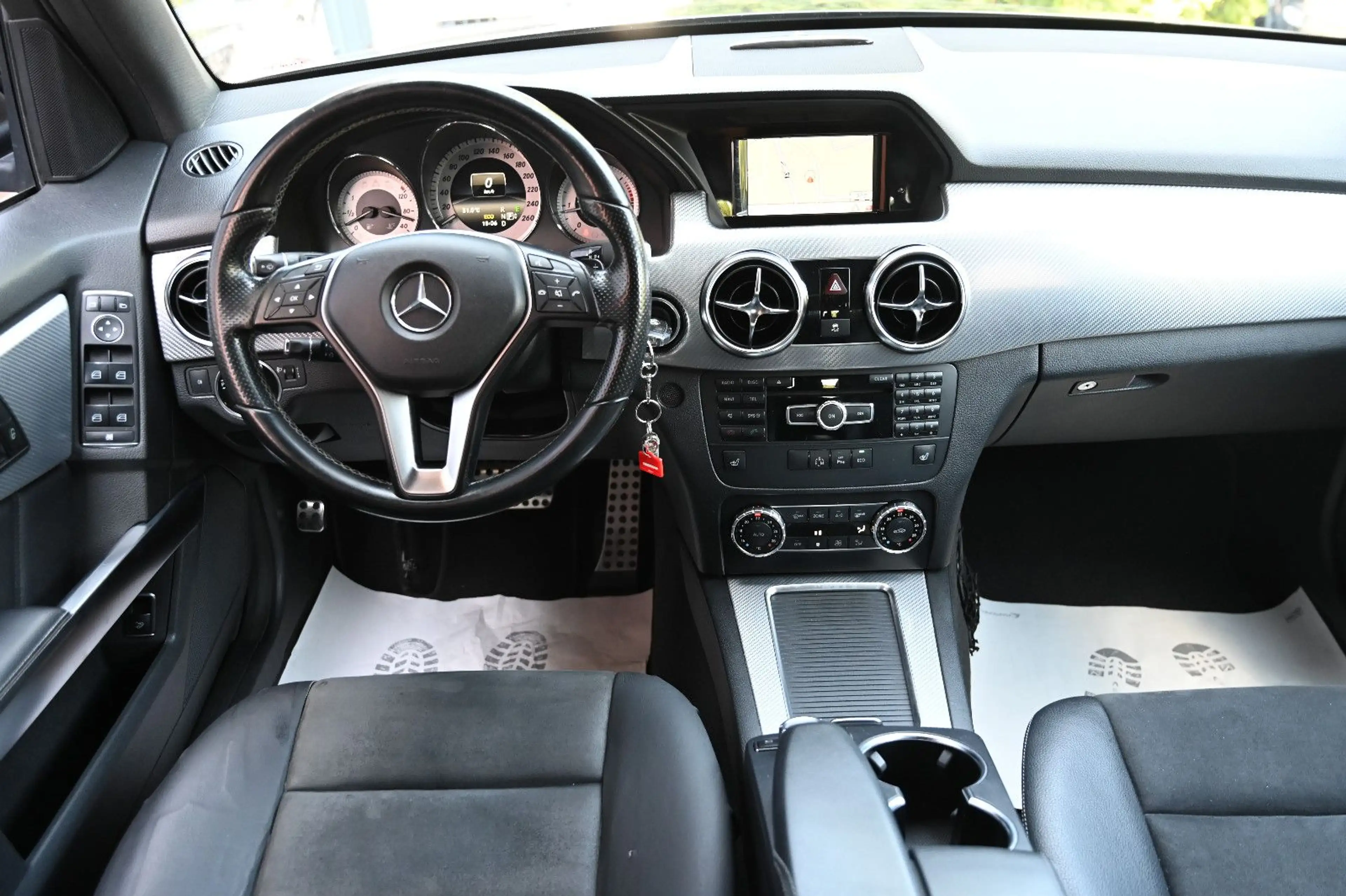 Mercedes-Benz GLK 220 CDI BlueEfficiency 4Matic Leder Navi AHK — photo 9