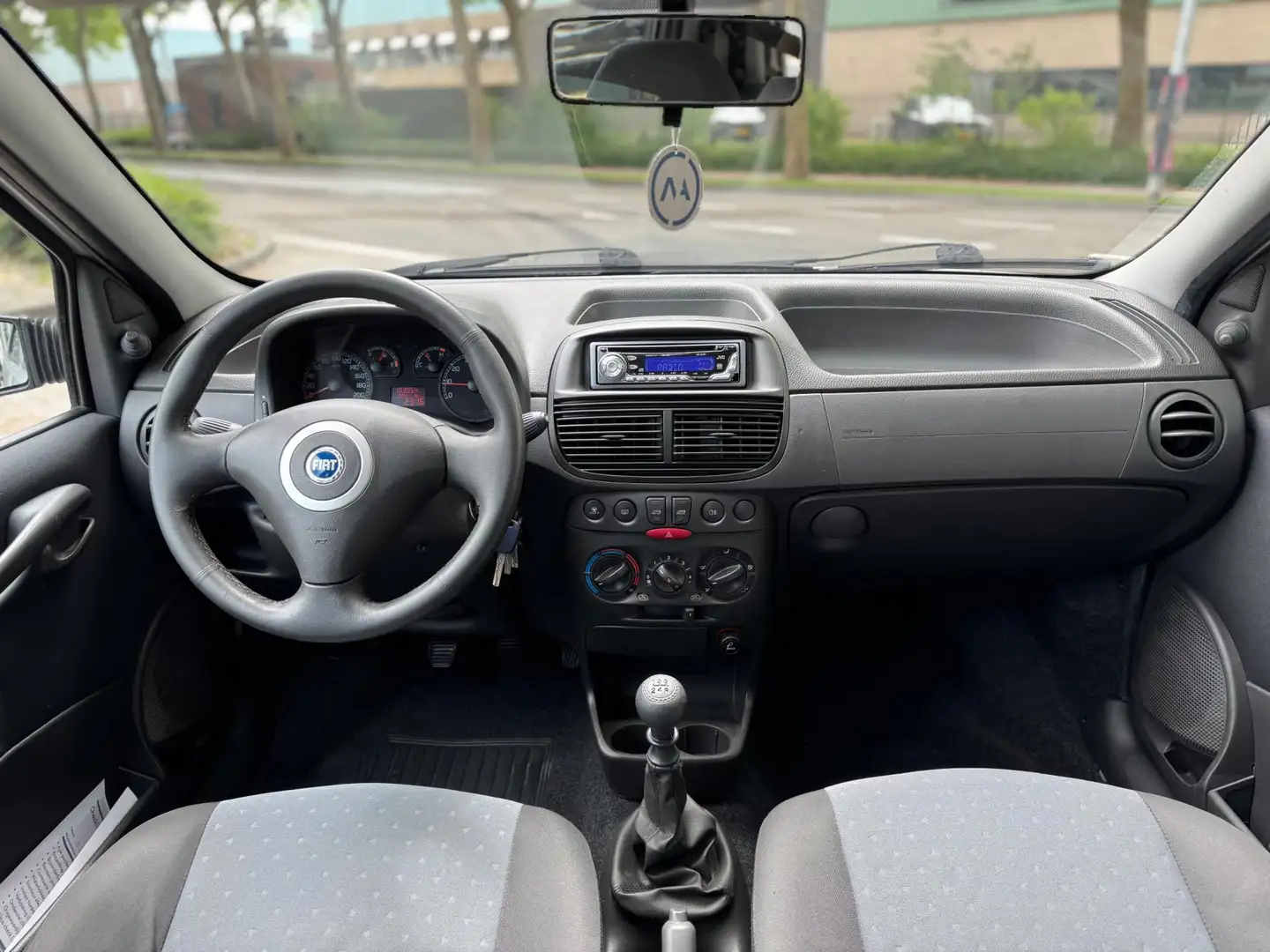Fiat Punto 1.2 Airco DB riem VV Volledig onderhouden 2e eigen Grijs - 2