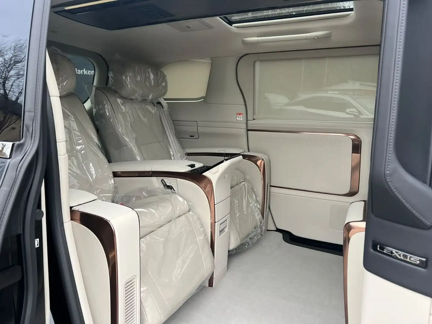 Lexus LM 350h Luxury Modern Black 4pl. Schwarz - 1