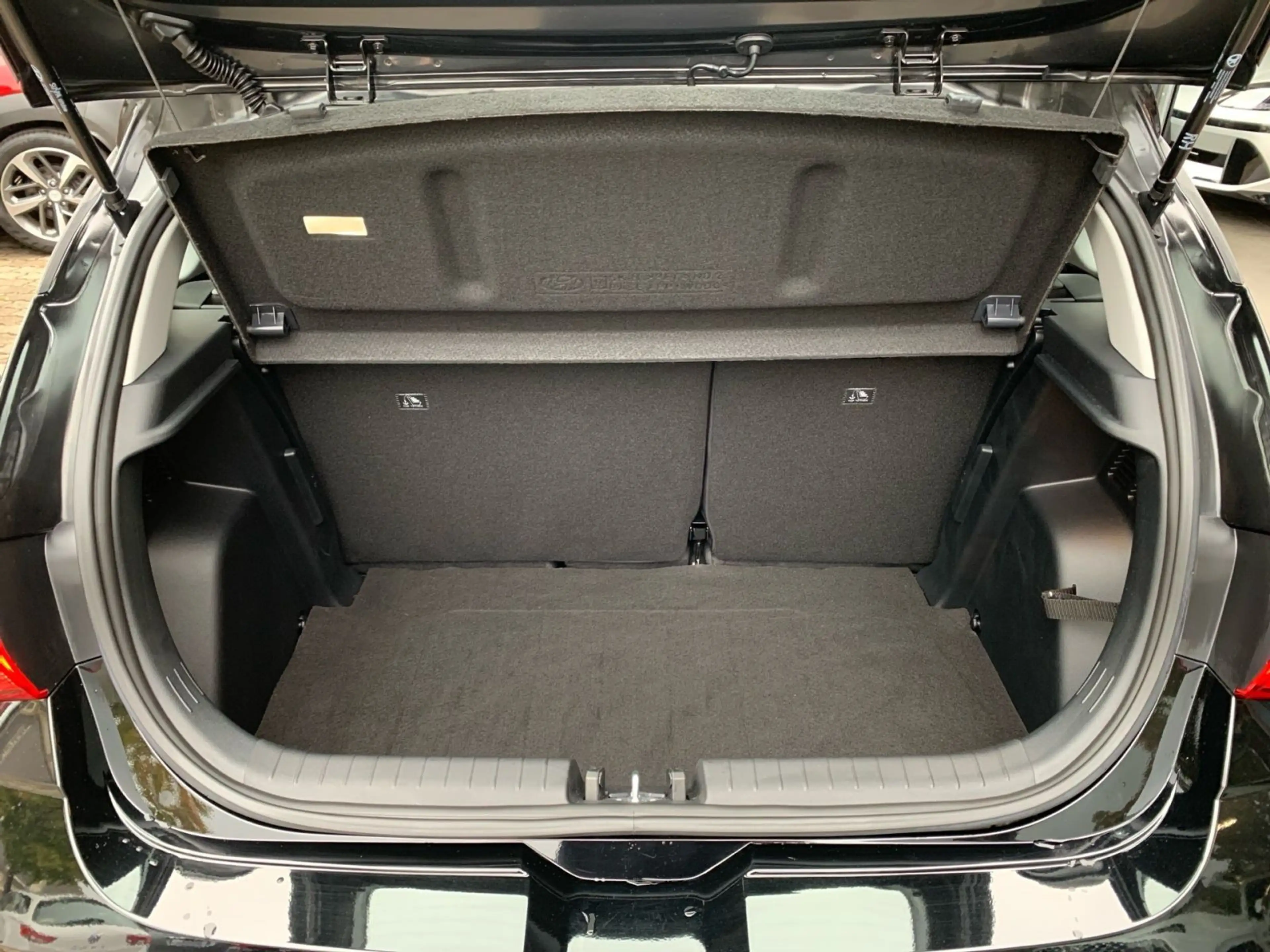 Hyundai i20 1.0 T-GDI Select Navi Kamera Allwetter — photo 12