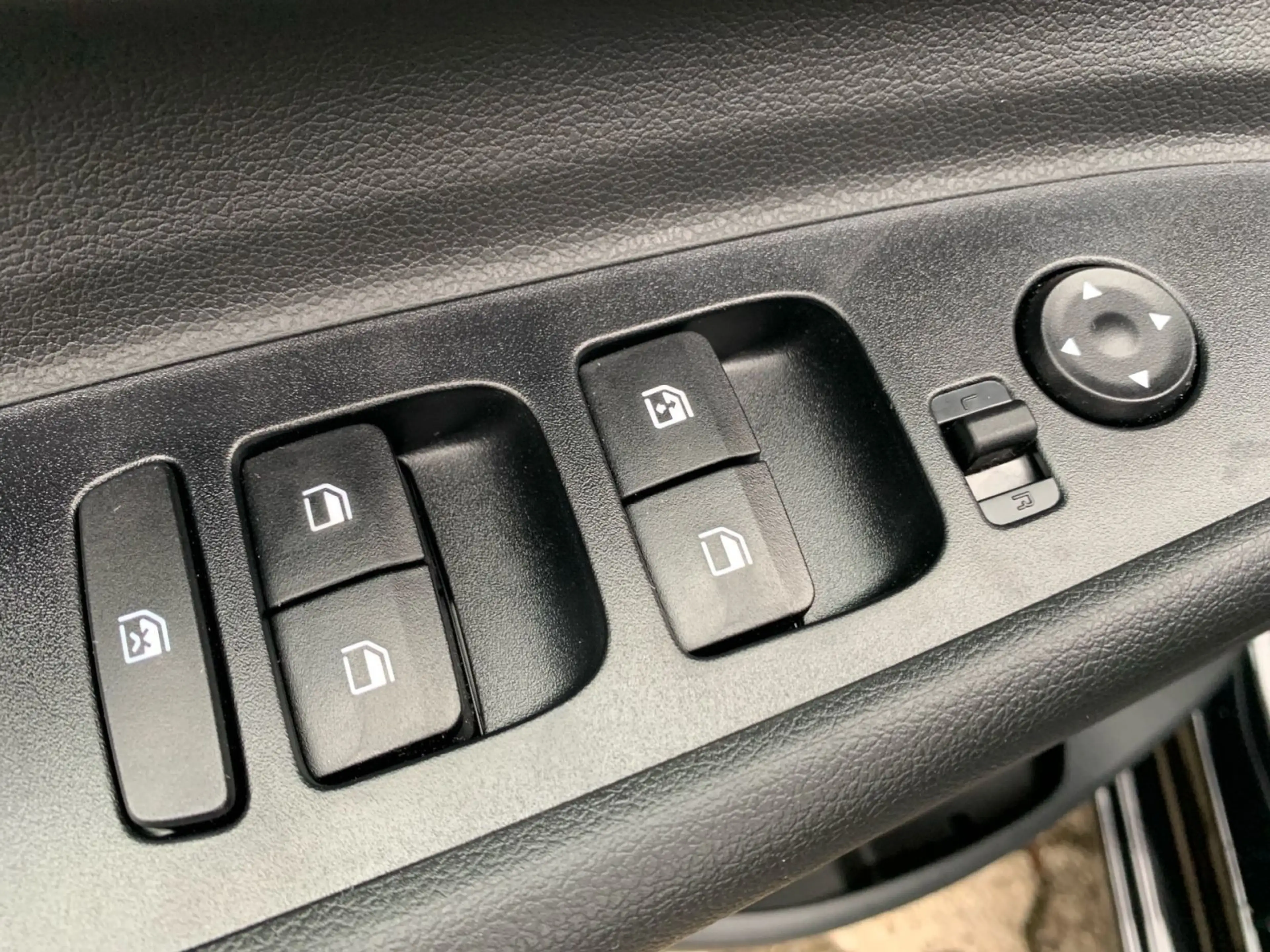 Hyundai i20 1.0 T-GDI Select Navi Kamera Allwetter — photo 11