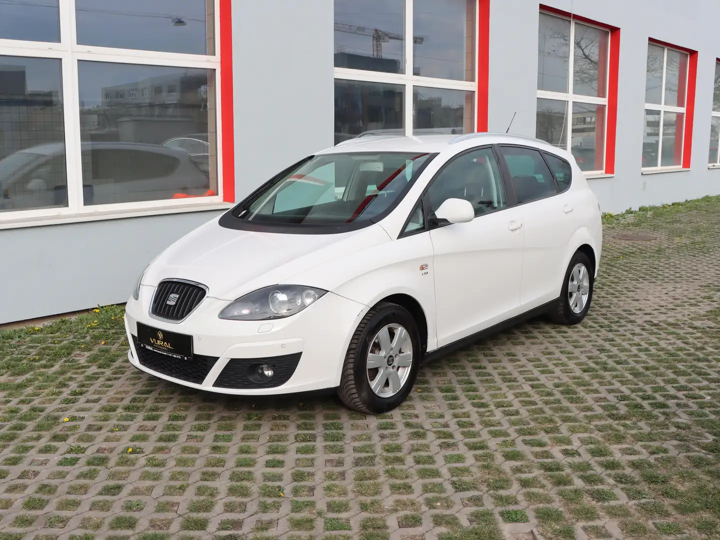 SEAT Altea XL 1.8 DSG Stylance / Style | NAVI Weiß - 2