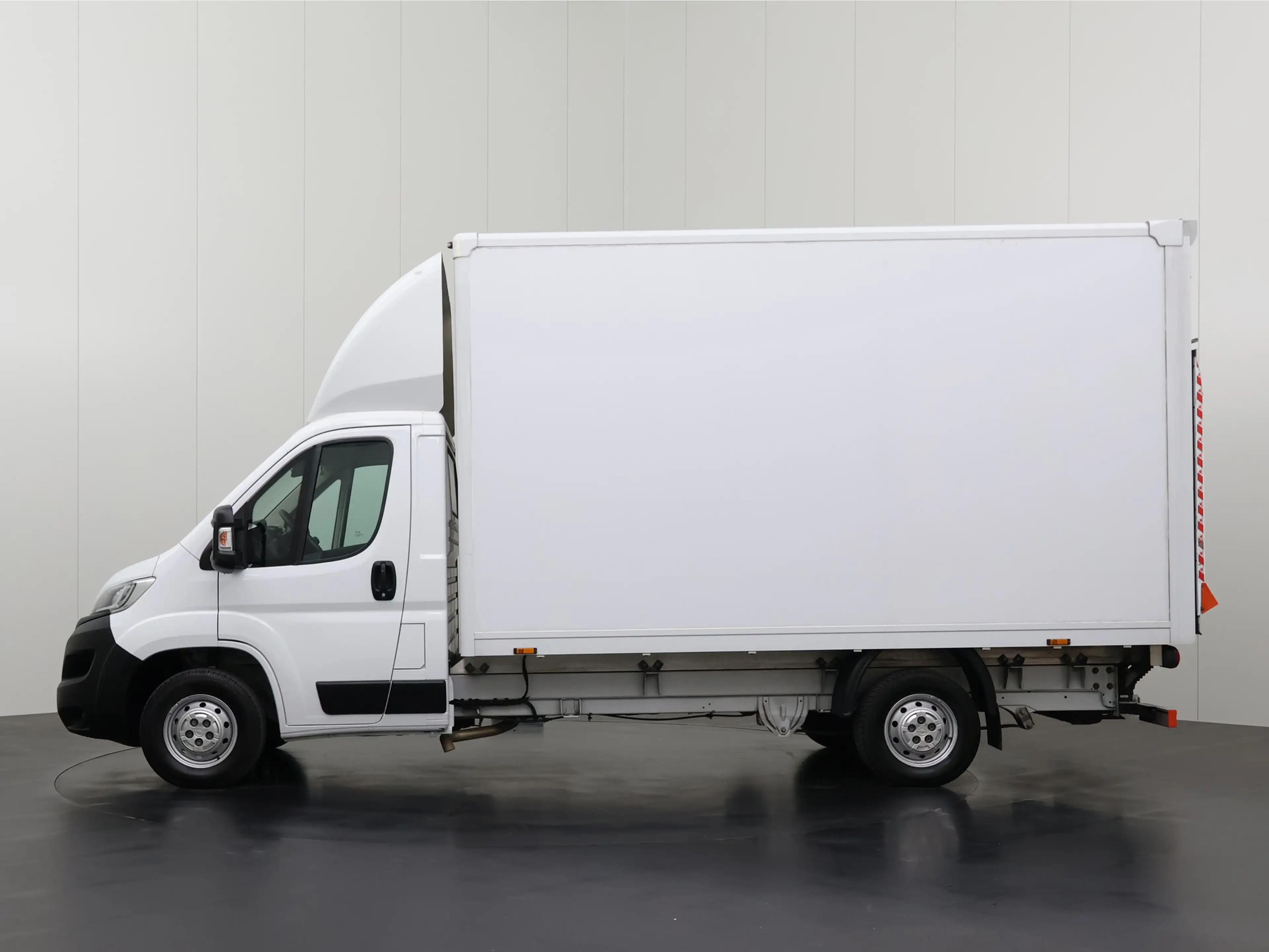 Opel Movano 140PK Bakwagen+Laadklep | 2500KG Trekhaak Dakspoil — photo 12
