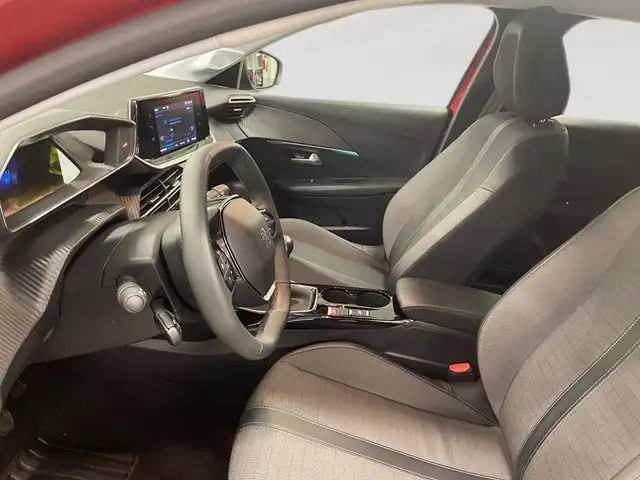 Peugeot 208 view 7
