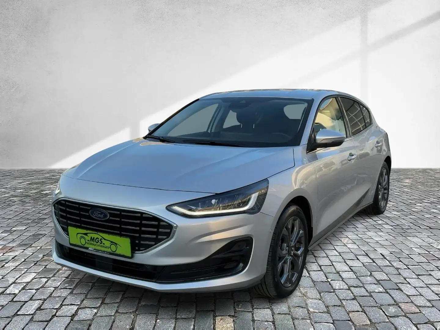 Ford Focus Titanium 1.0 EcoBoost DAB #BT Silber - 2