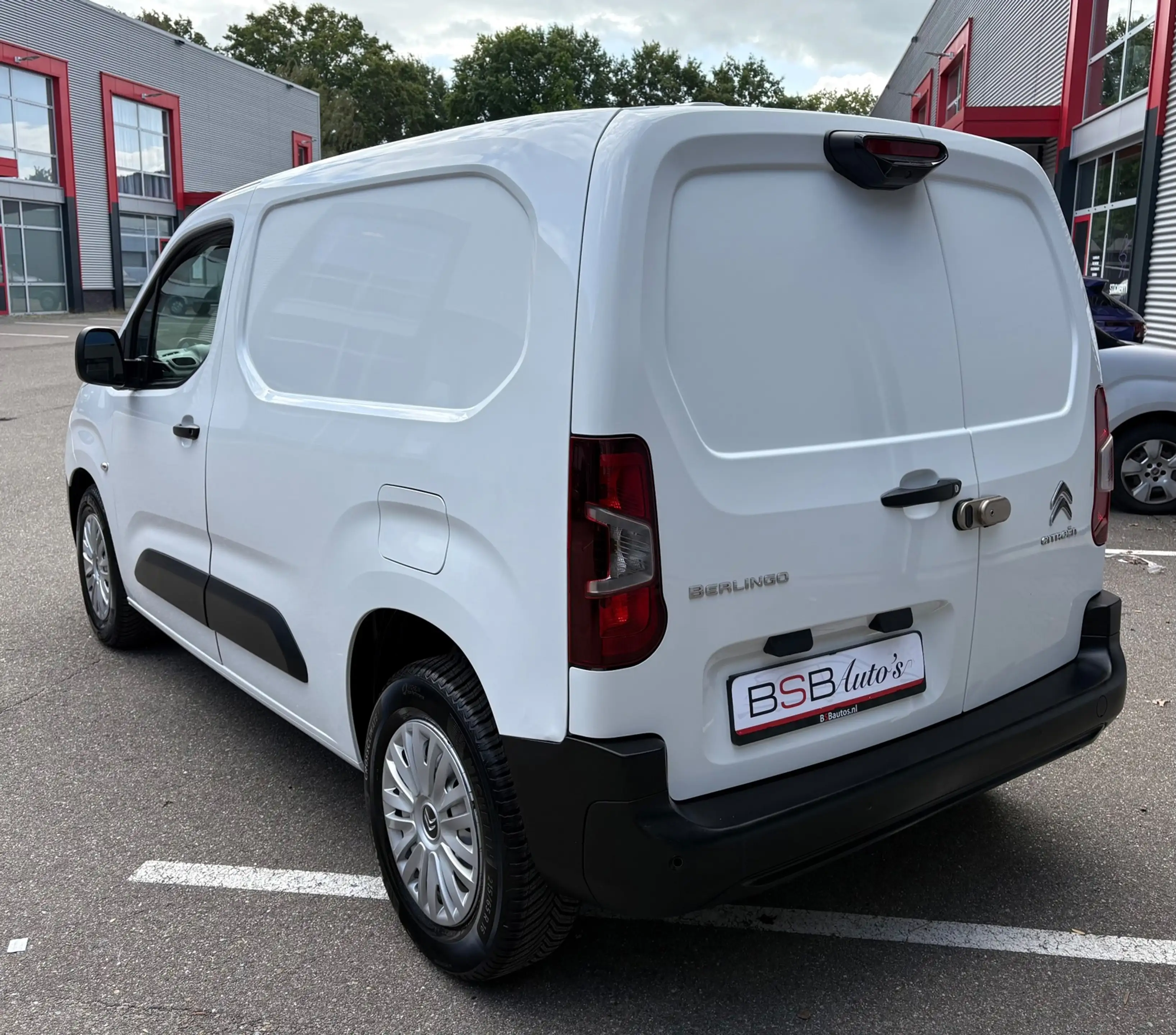 Citroen Berlingo 1.2 PureTech Club Automaat 130pk Airco Navi Cruise — photo 4