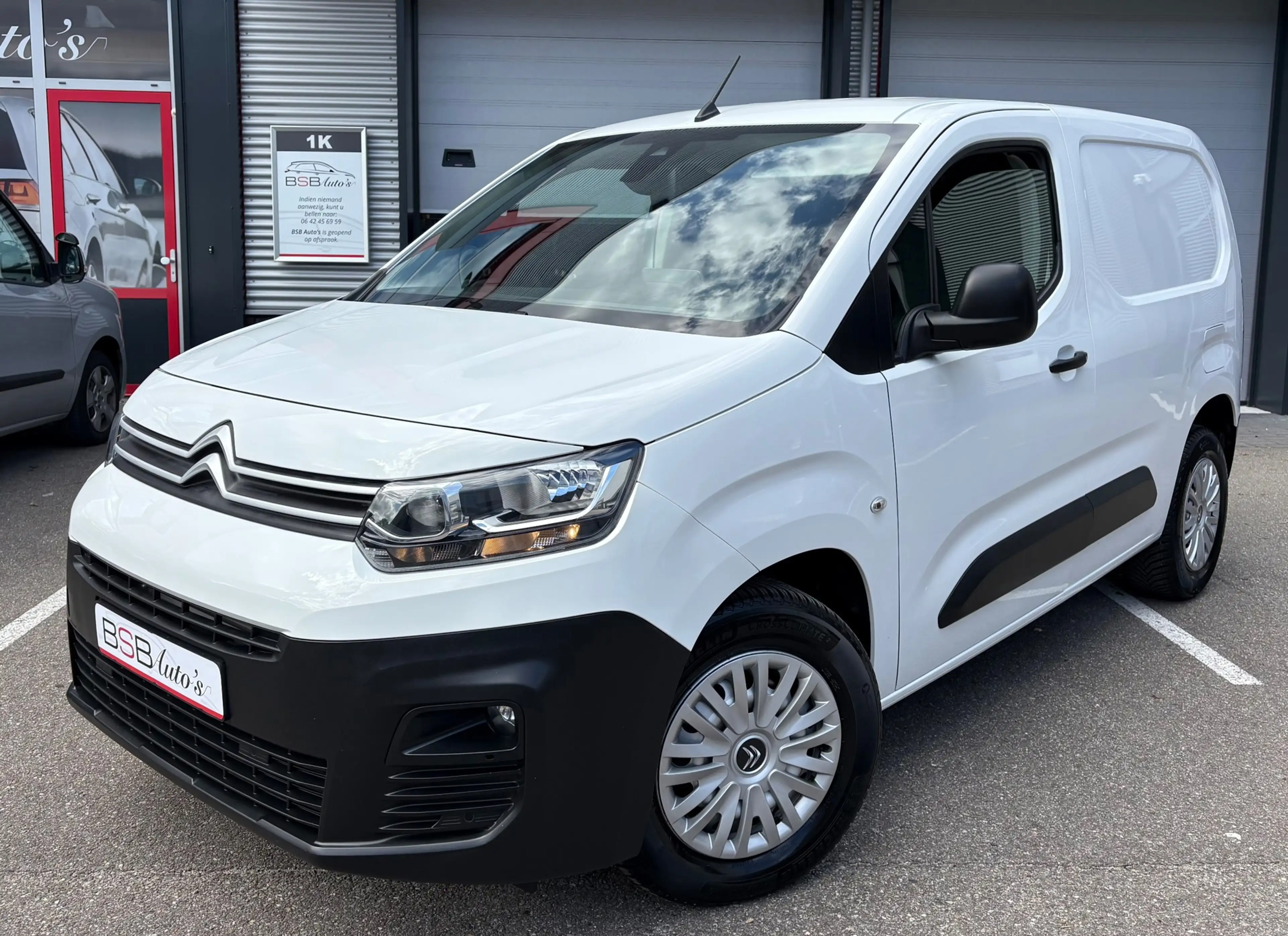 Citroen Berlingo 1.2 PureTech Club Automaat 130pk Airco Navi Cruise