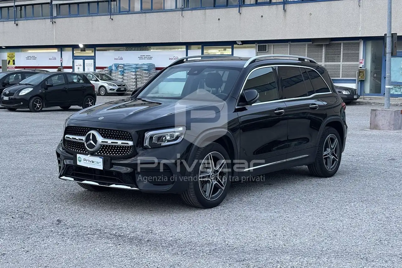 Mercedes-Benz GLB 200
