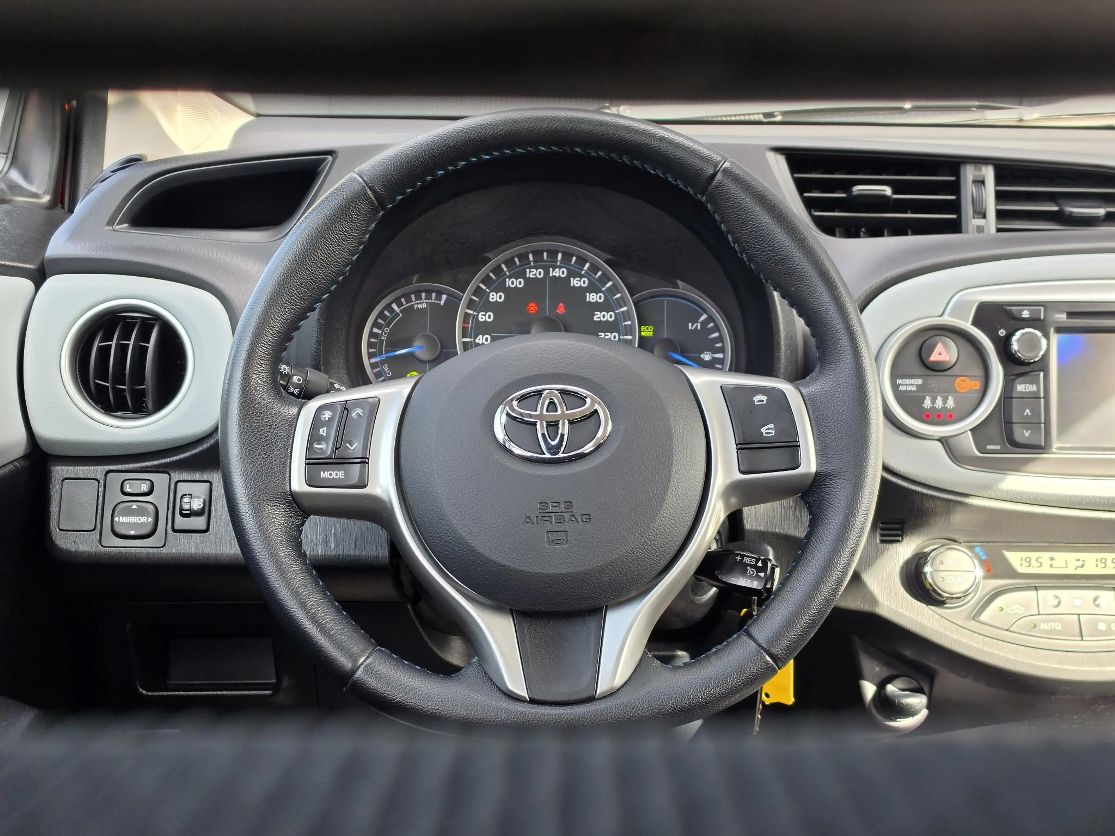 Toyota Yaris 1.5 Full Hybrid Aspiration | Dealeronderhouden | C — photo 5