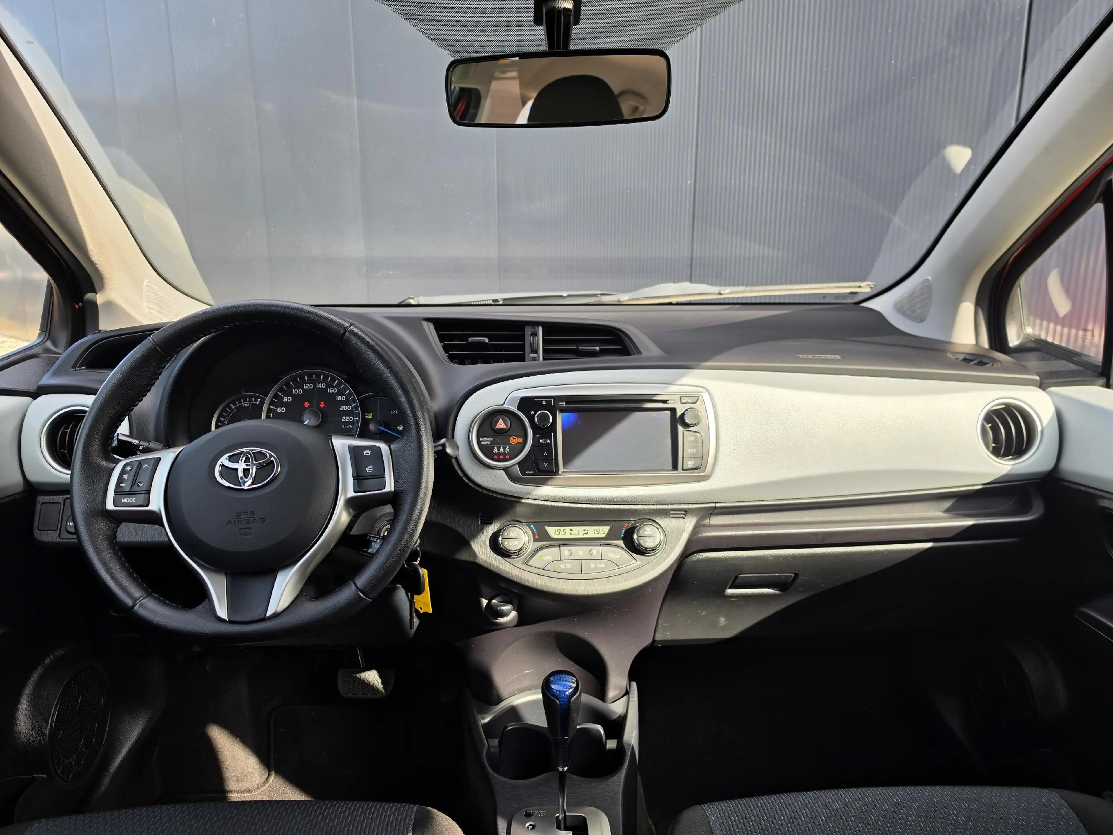 Toyota Yaris 1.5 Full Hybrid Aspiration | Dealeronderhouden | C — photo 2