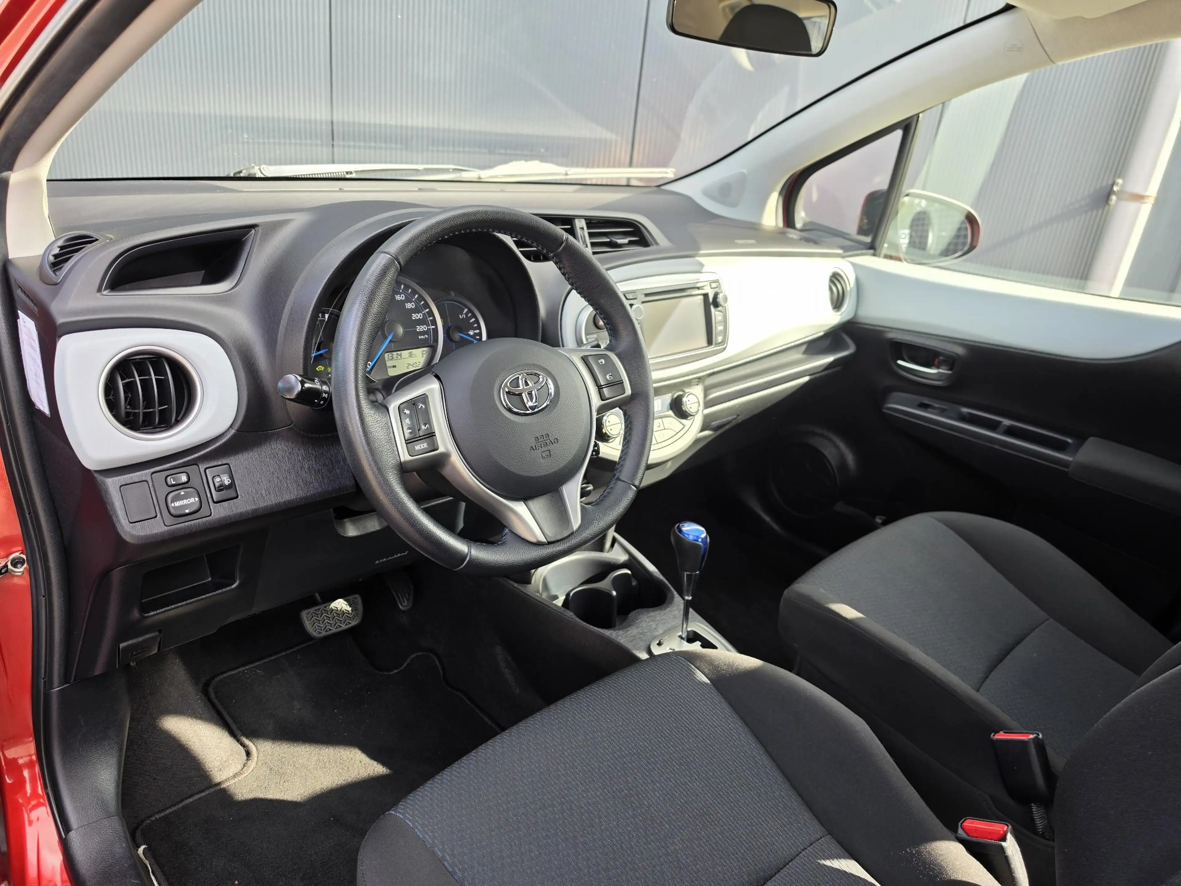 Toyota Yaris 1.5 Full Hybrid Aspiration | Dealeronderhouden | C — photo 10
