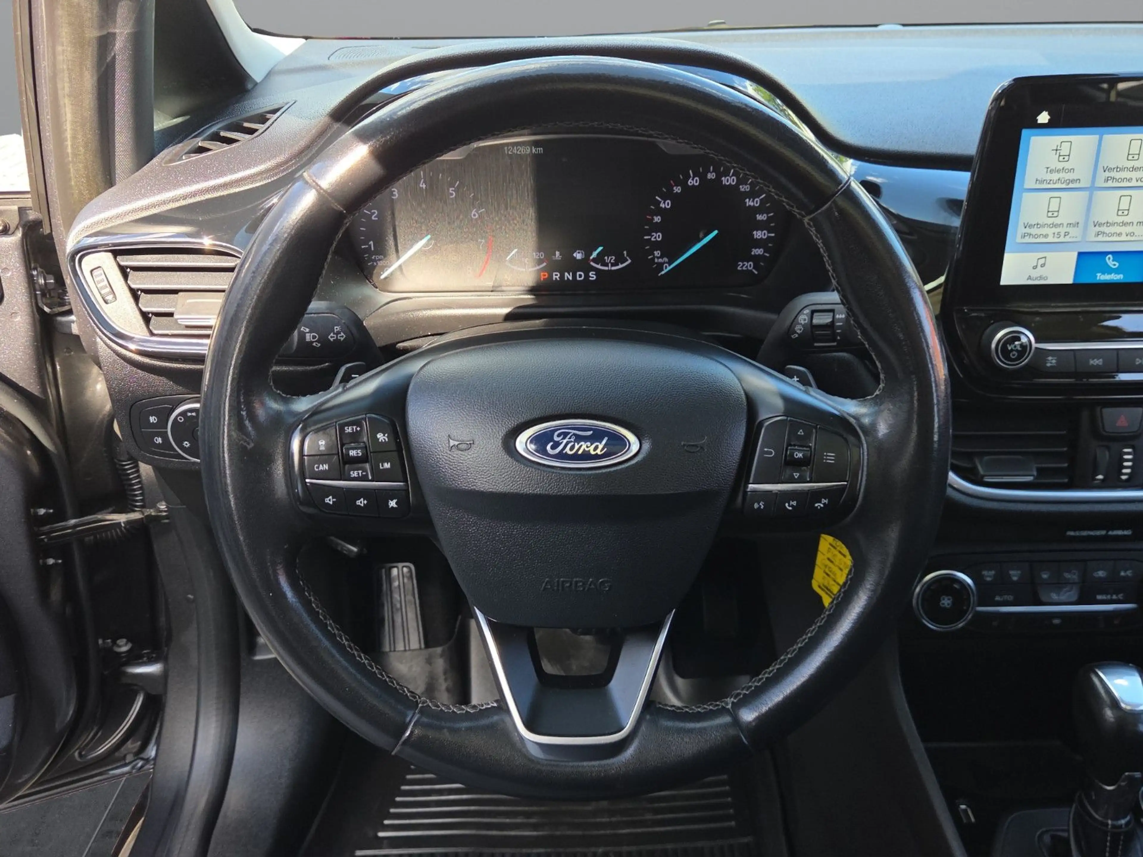 Ford Fiesta 1.0 Titanium Automatik Kamera Pano ZR NEU — photo 10