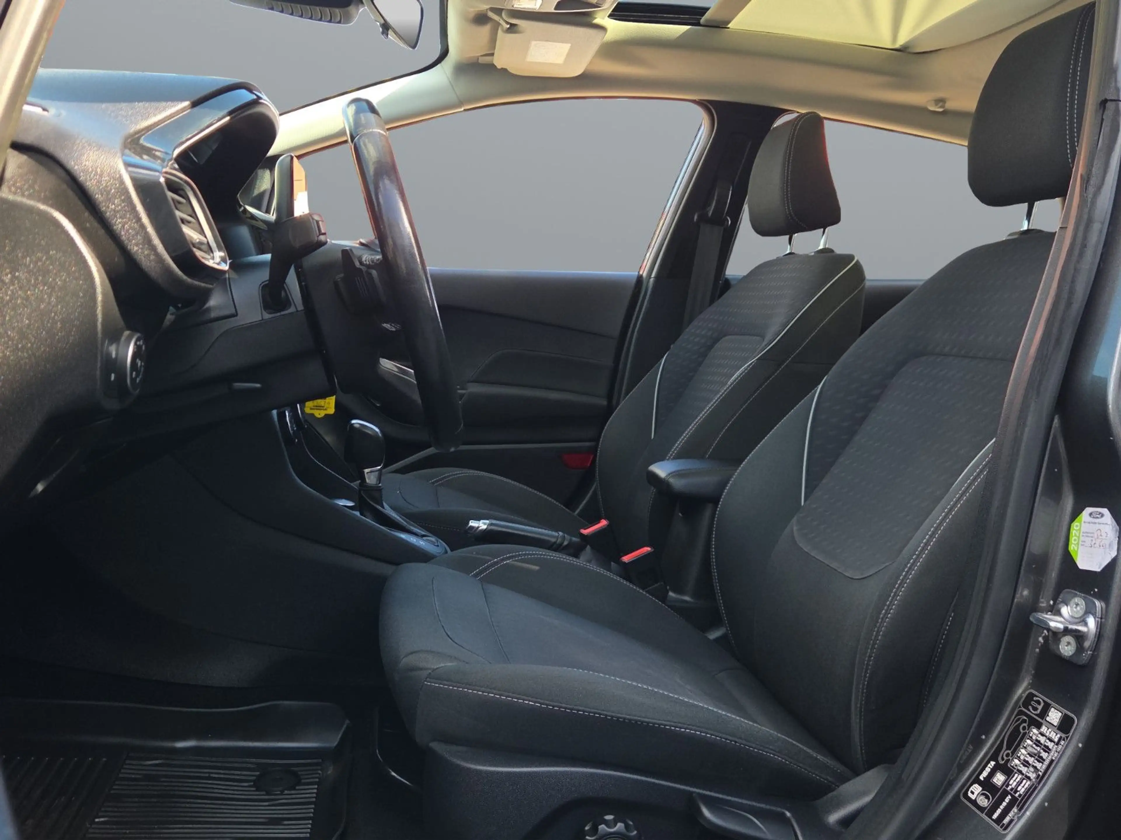 Ford Fiesta 1.0 Titanium Automatik Kamera Pano ZR NEU — photo 13