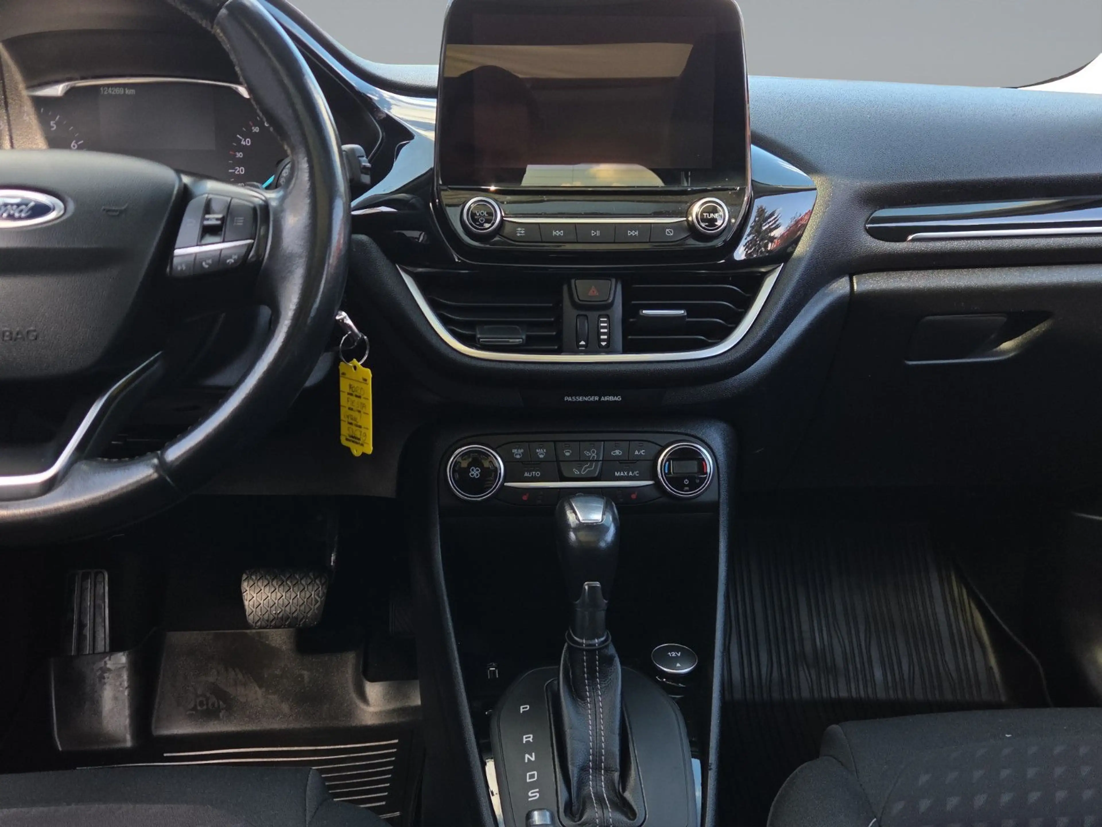 Ford Fiesta 1.0 Titanium Automatik Kamera Pano ZR NEU — photo 11
