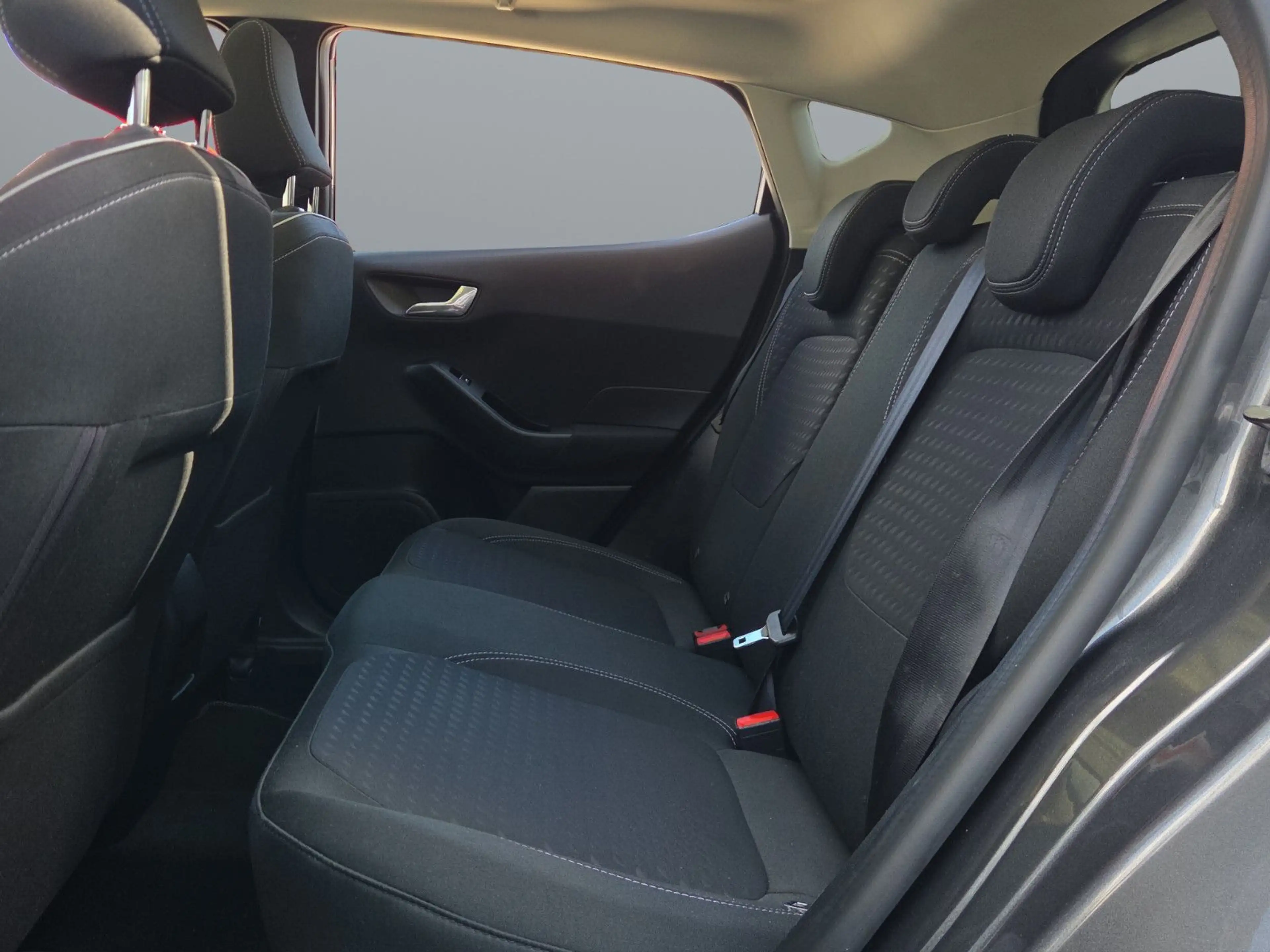Ford Fiesta 1.0 Titanium Automatik Kamera Pano ZR NEU — photo 14