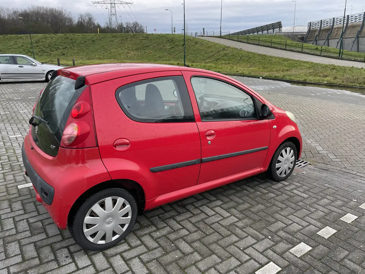 Peugeot 107 1.0-12V XS Roşu - 2