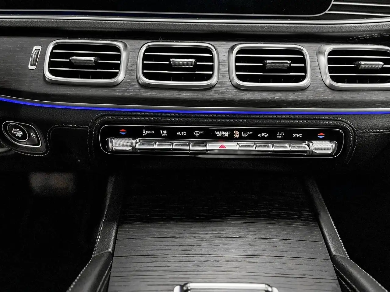 Mercedes-Benz GLE снимка Mercedes-Benz GLE