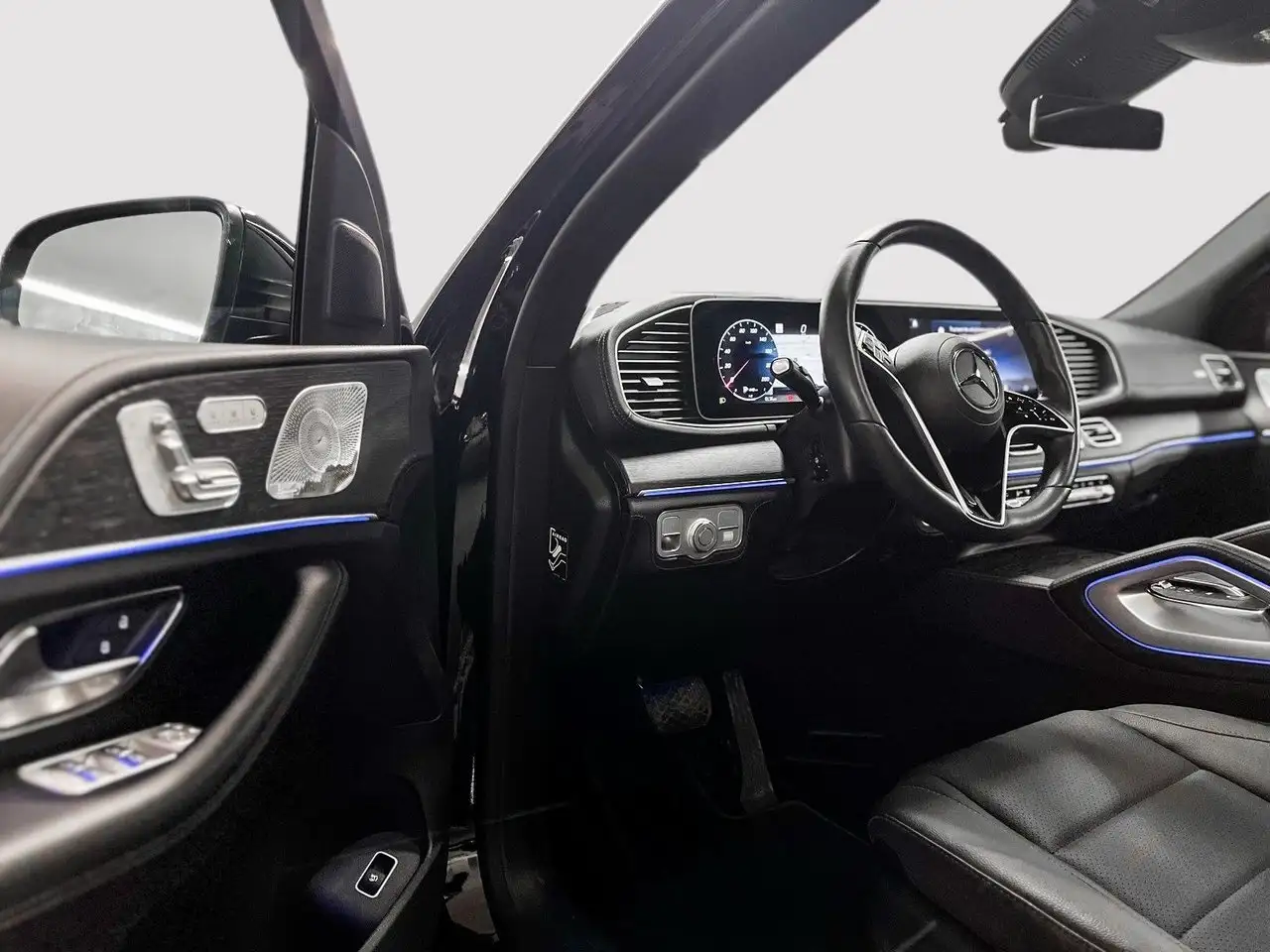 Mercedes-Benz GLE снимка Mercedes-Benz GLE