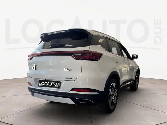 DR Automobiles DR6.0 view 4